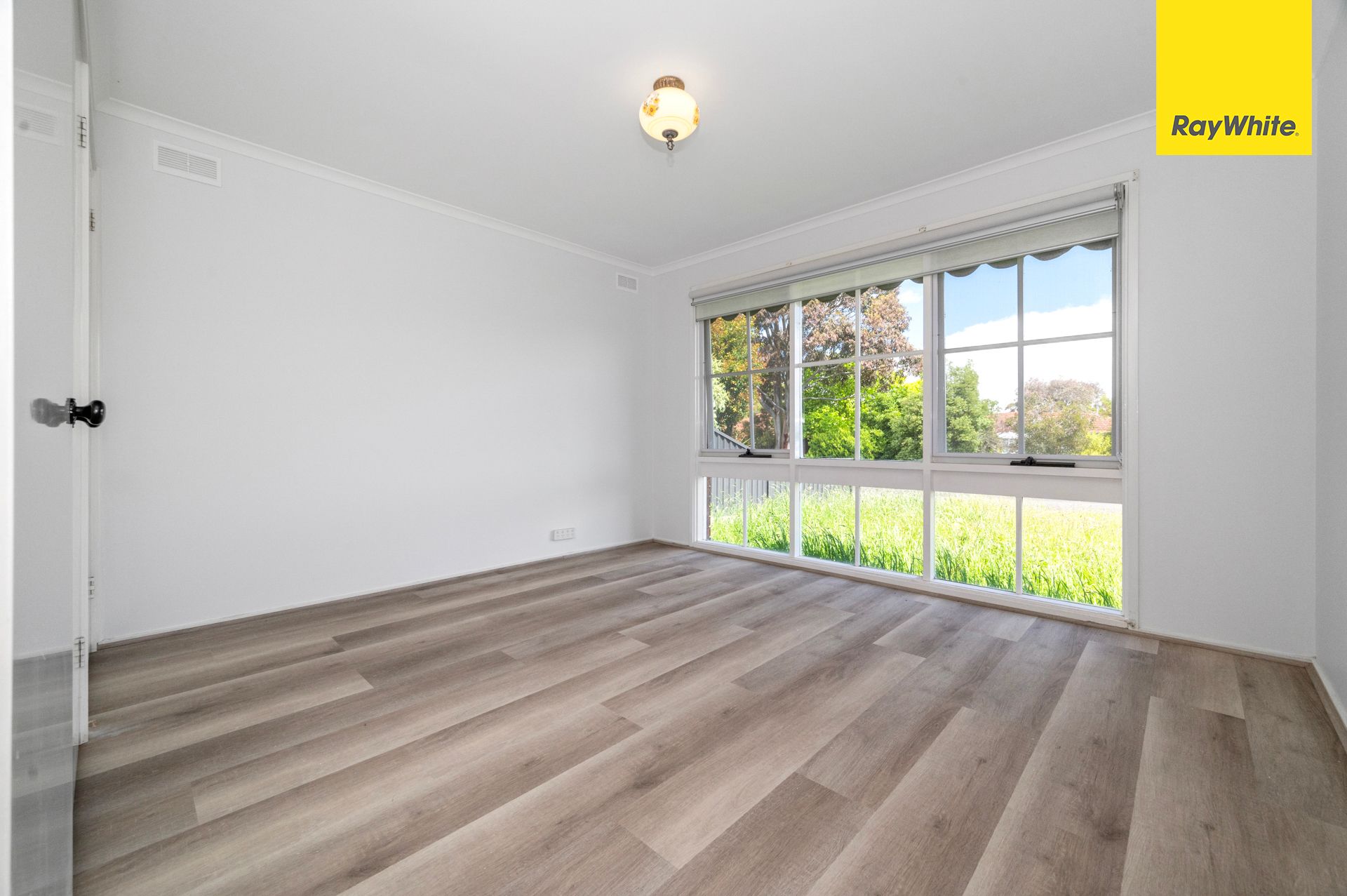 2 Ferneaux Place, Melton West, VIC 3337