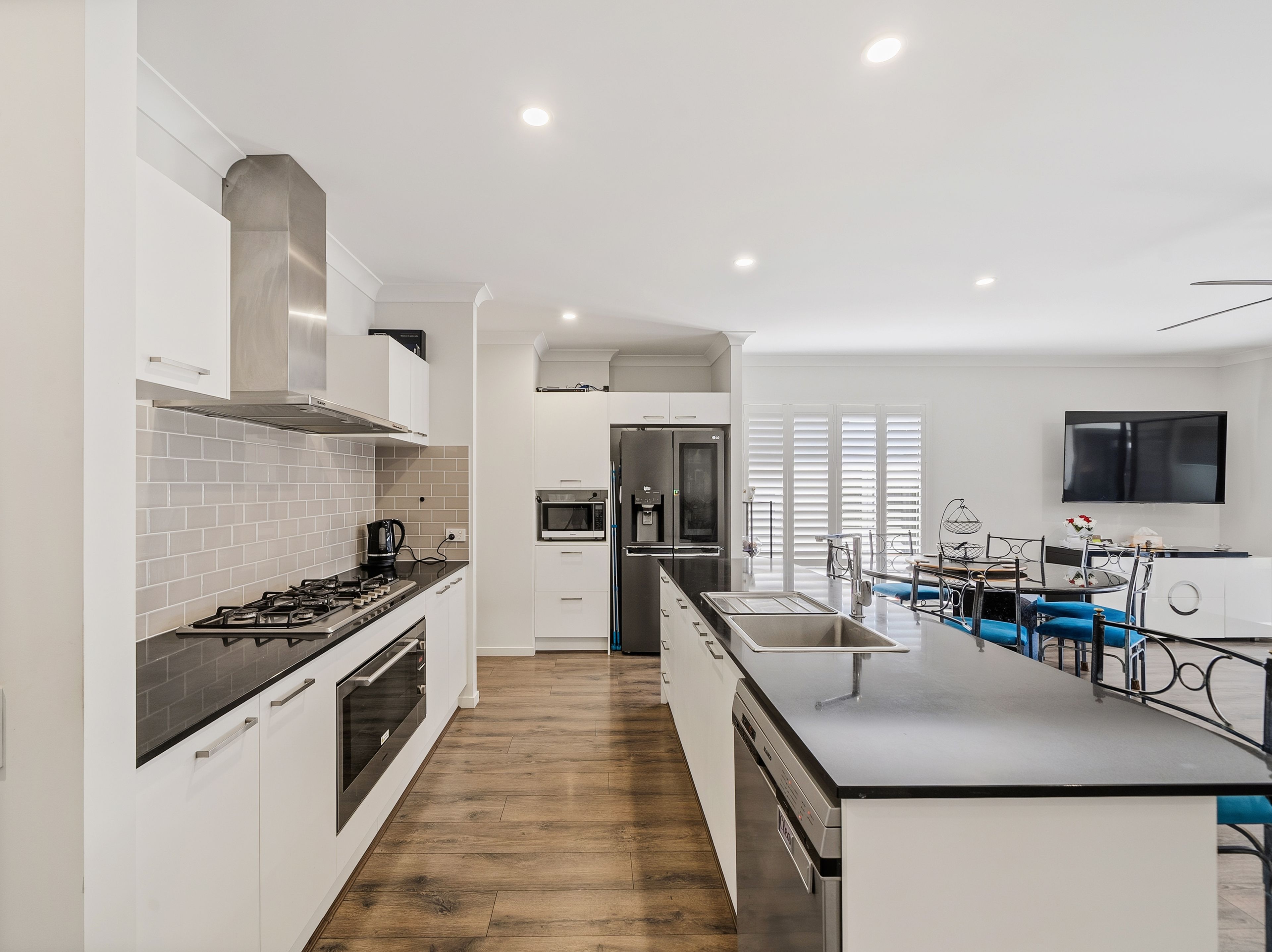 57 Normanby Crescent — photo 4 of 20