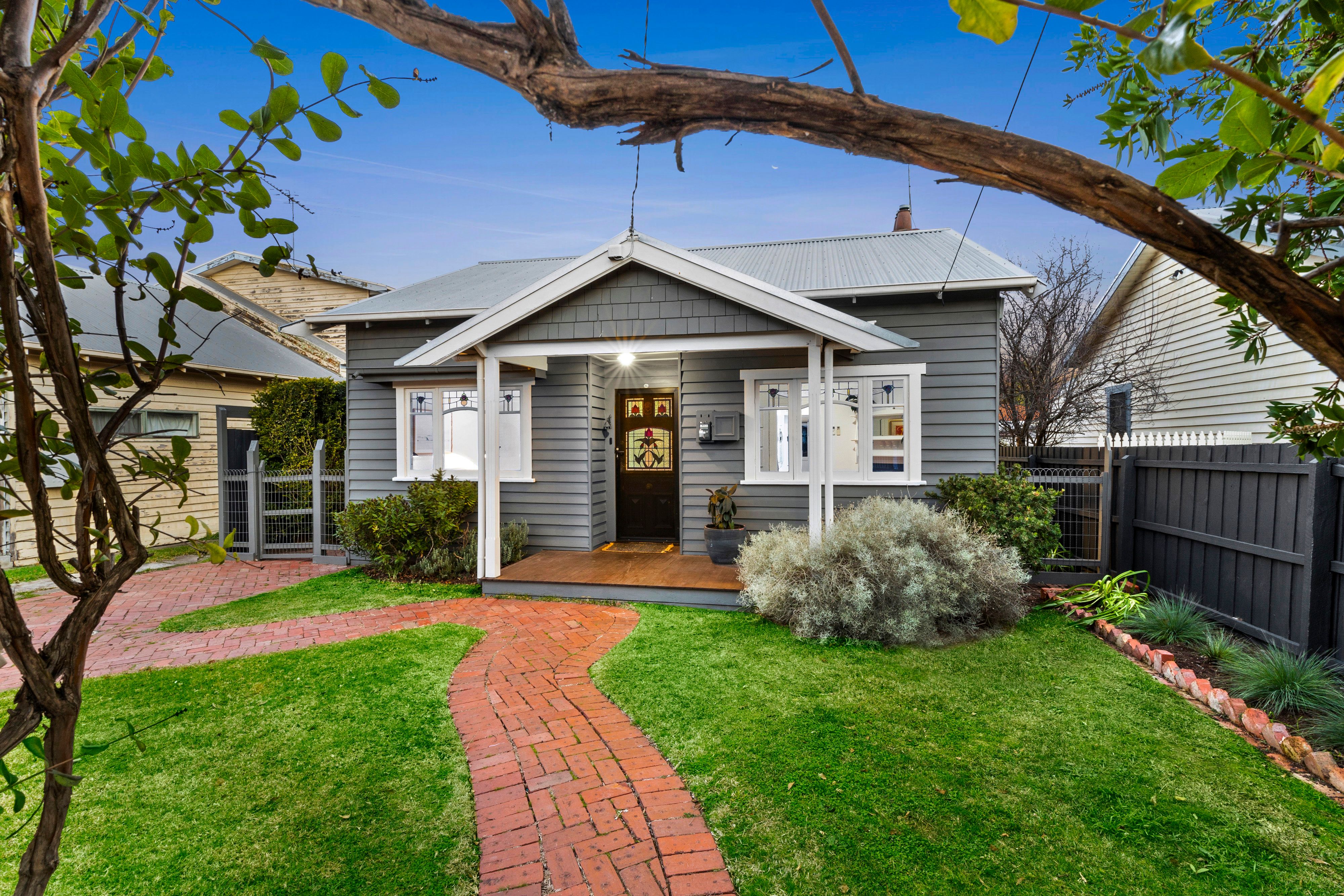 23 Crofton Street, Geelong West VIC 3218