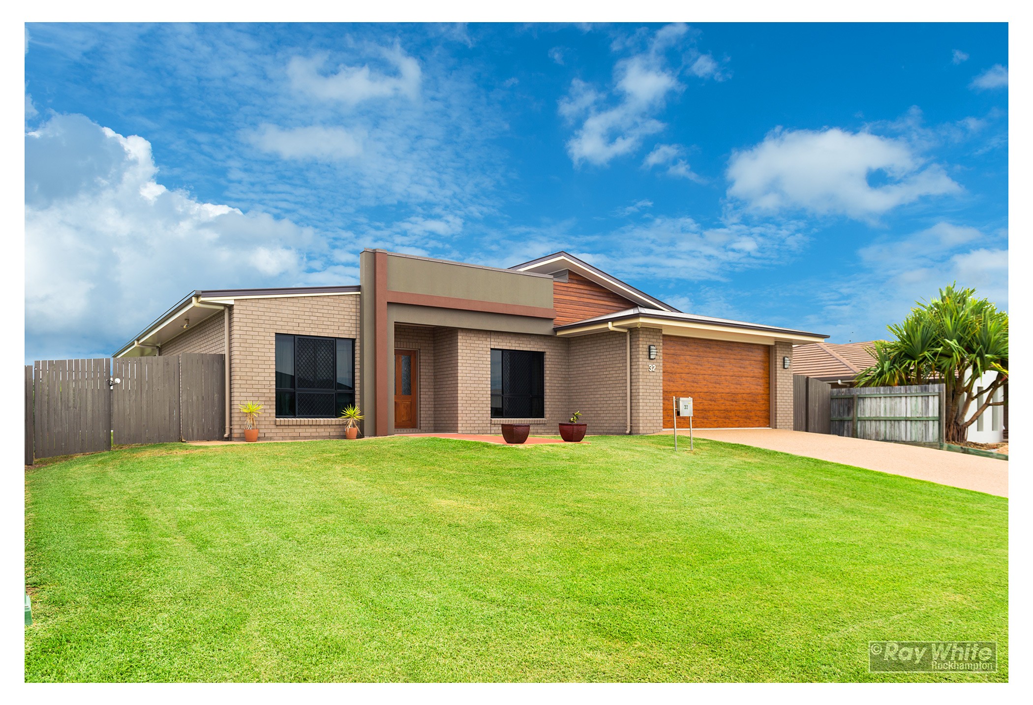 32 Tamarind Avenue, Norman Gardens, QLD 4701