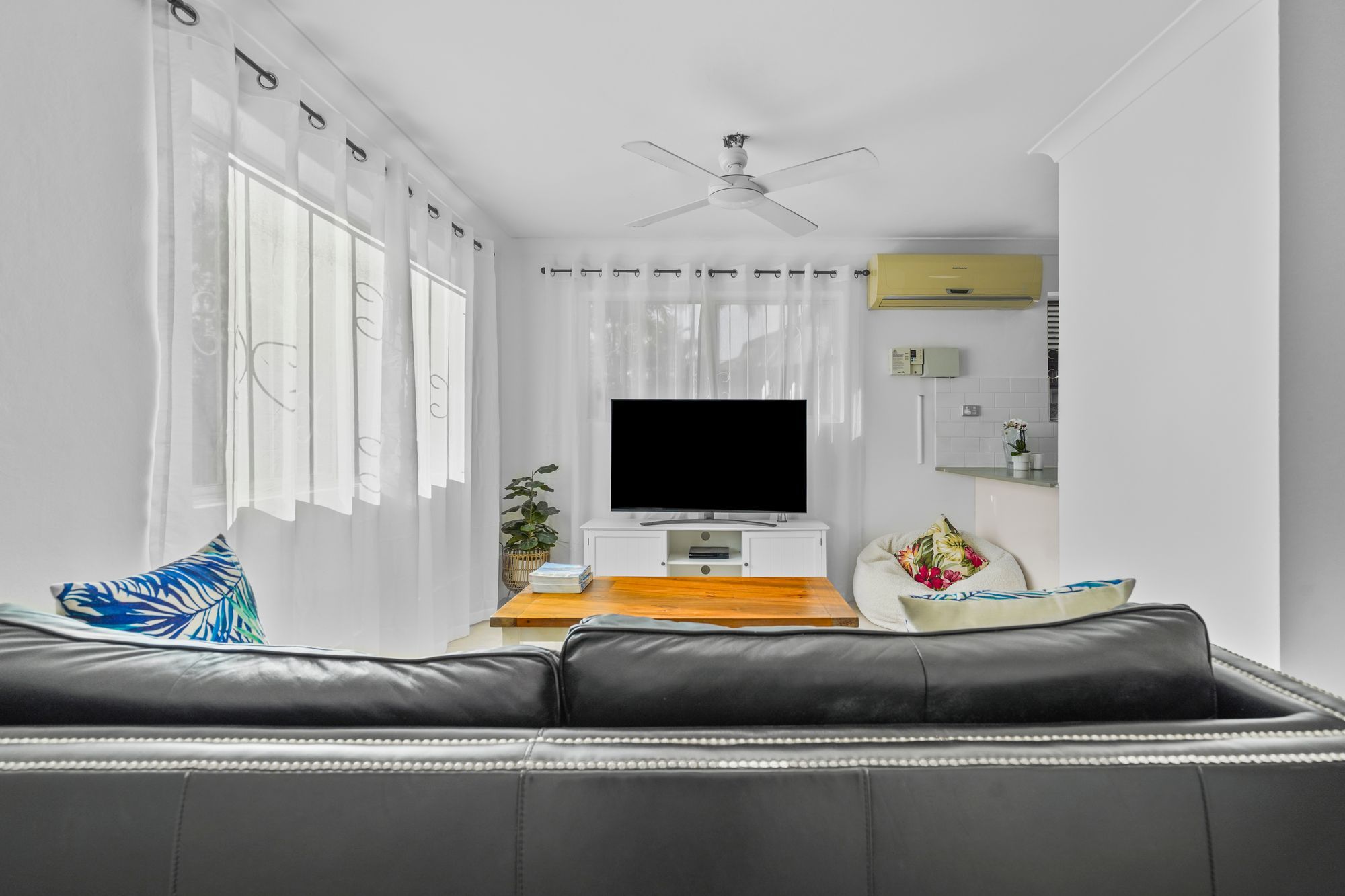 1/53 Nudgee Road — photo 4 of 18