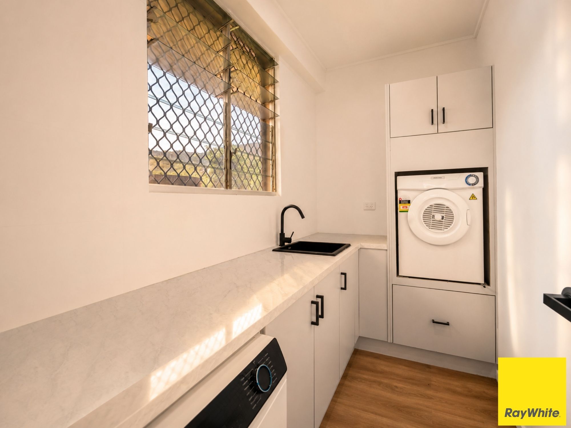 31 Yurongi Street — photo 14 of 26