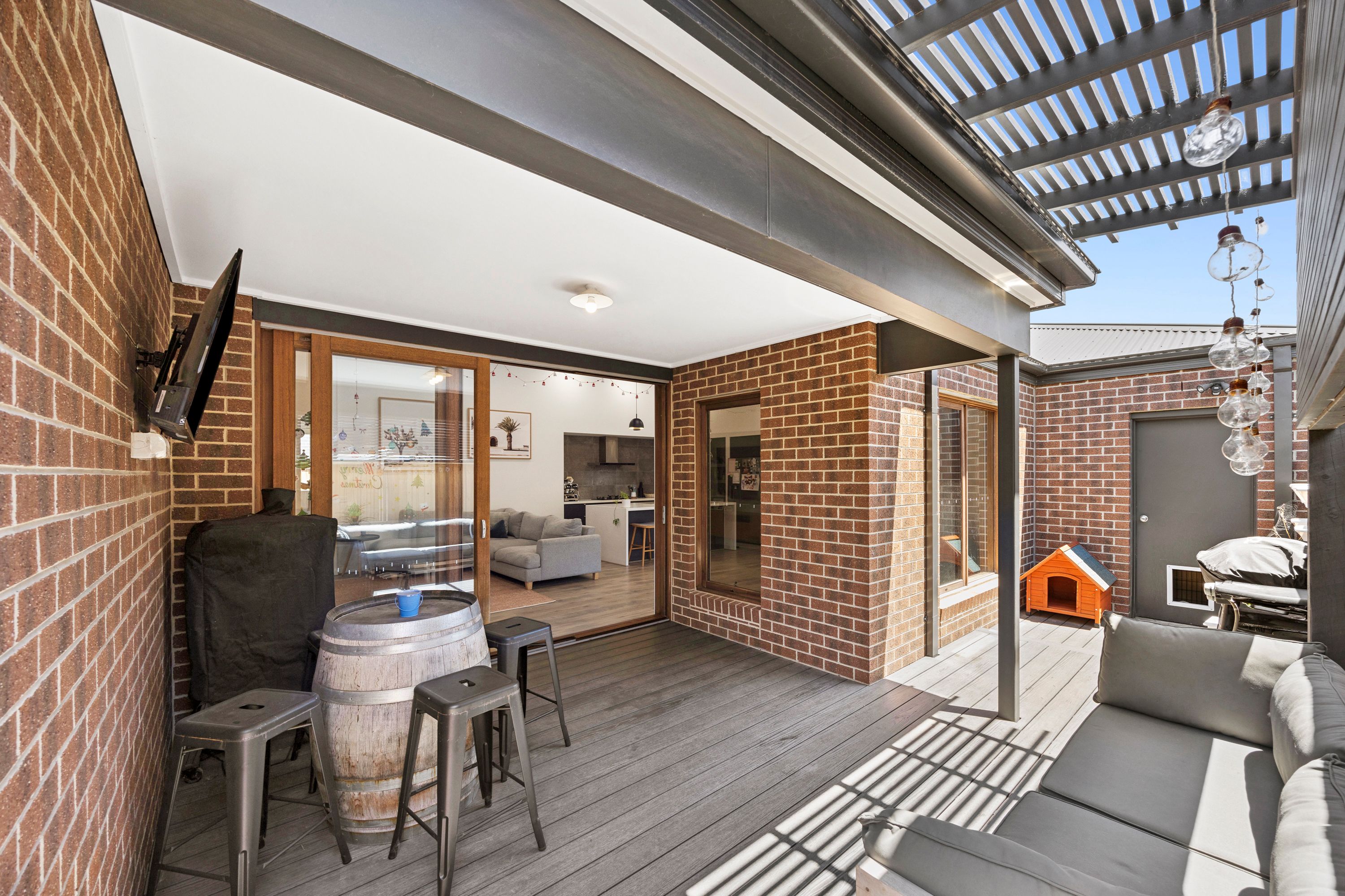 8 Brisbane Street — photo 12 of 12