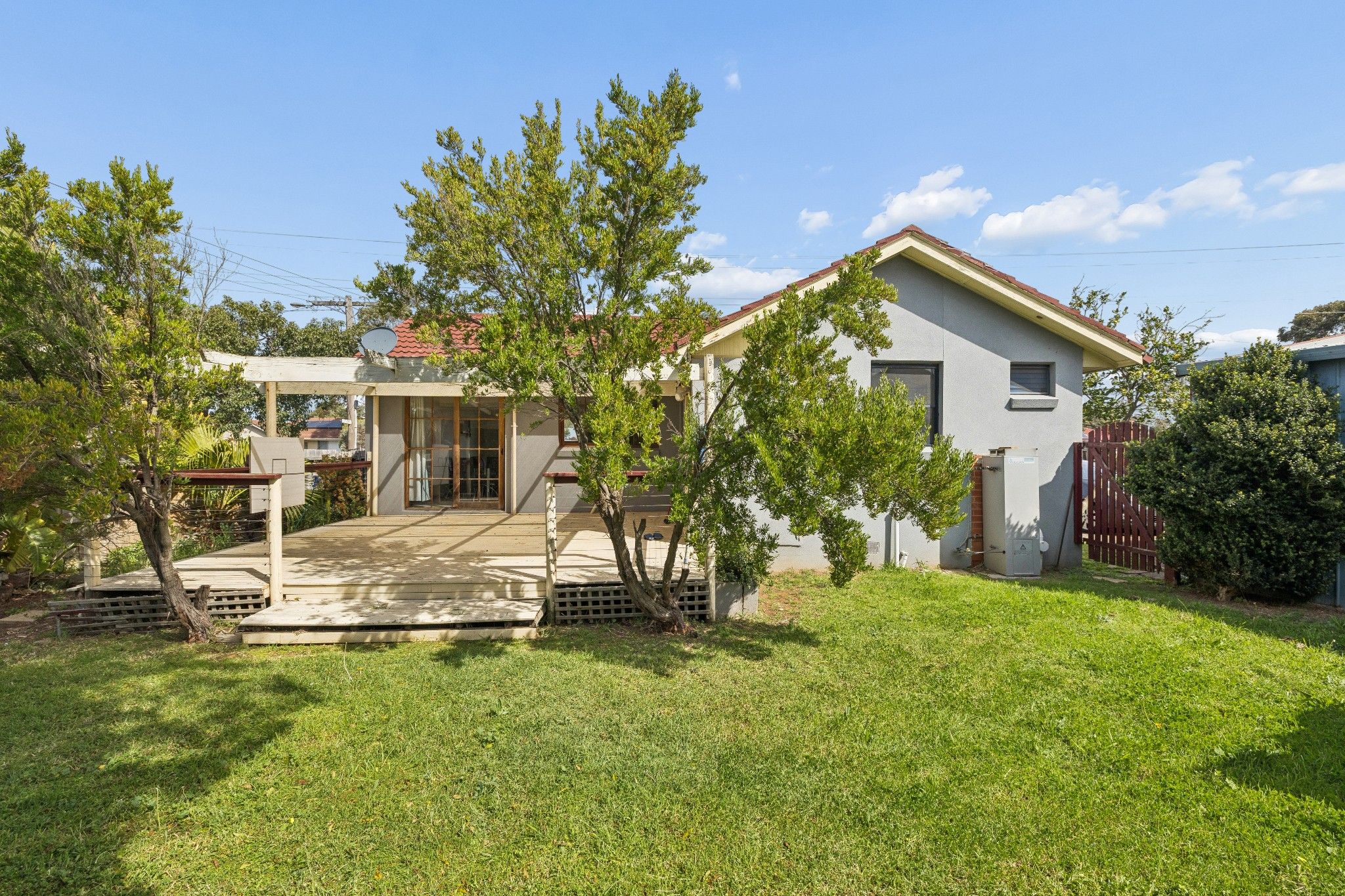 42 Centenary Crescent — photo 17 of 24