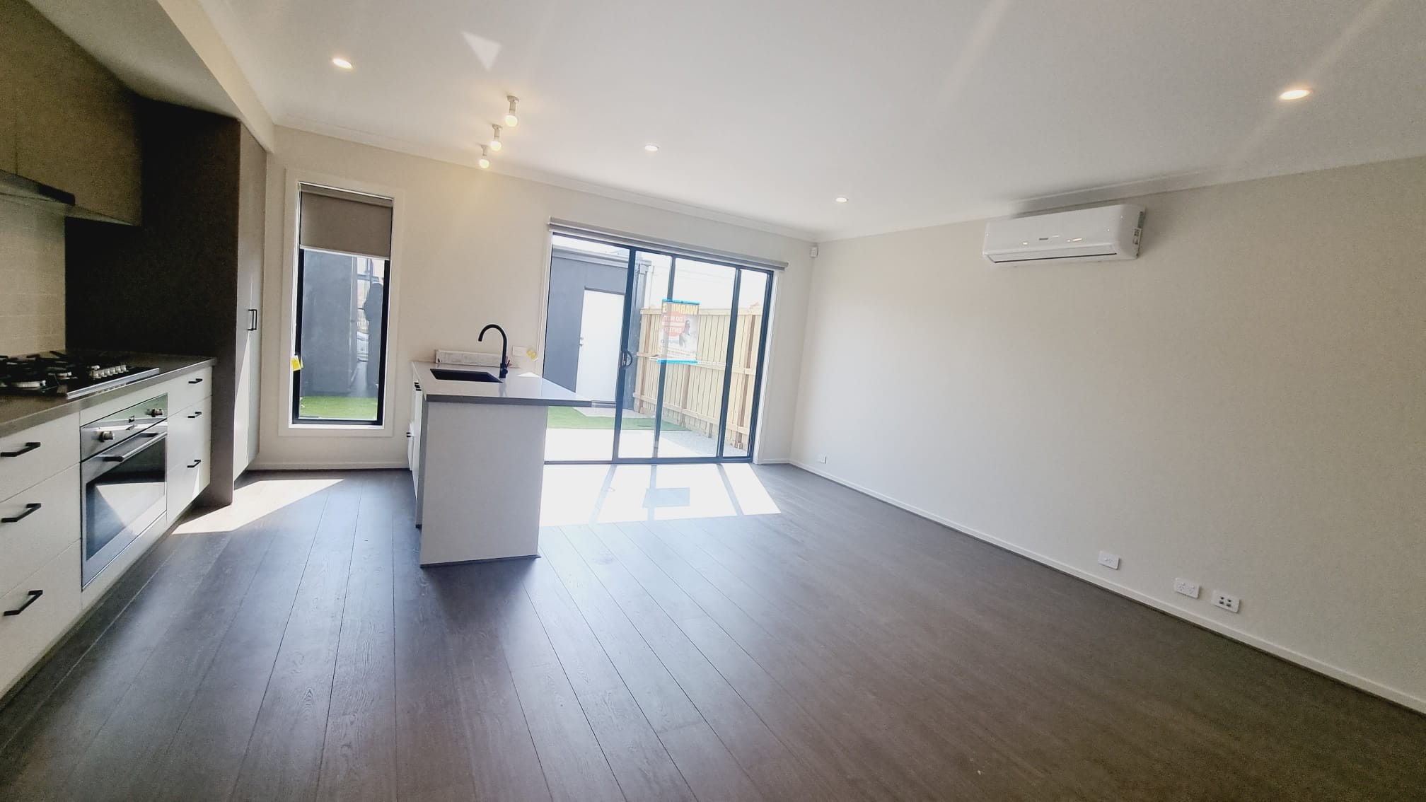 4 SKALKOZ Street, Williams Landing, VIC 3027