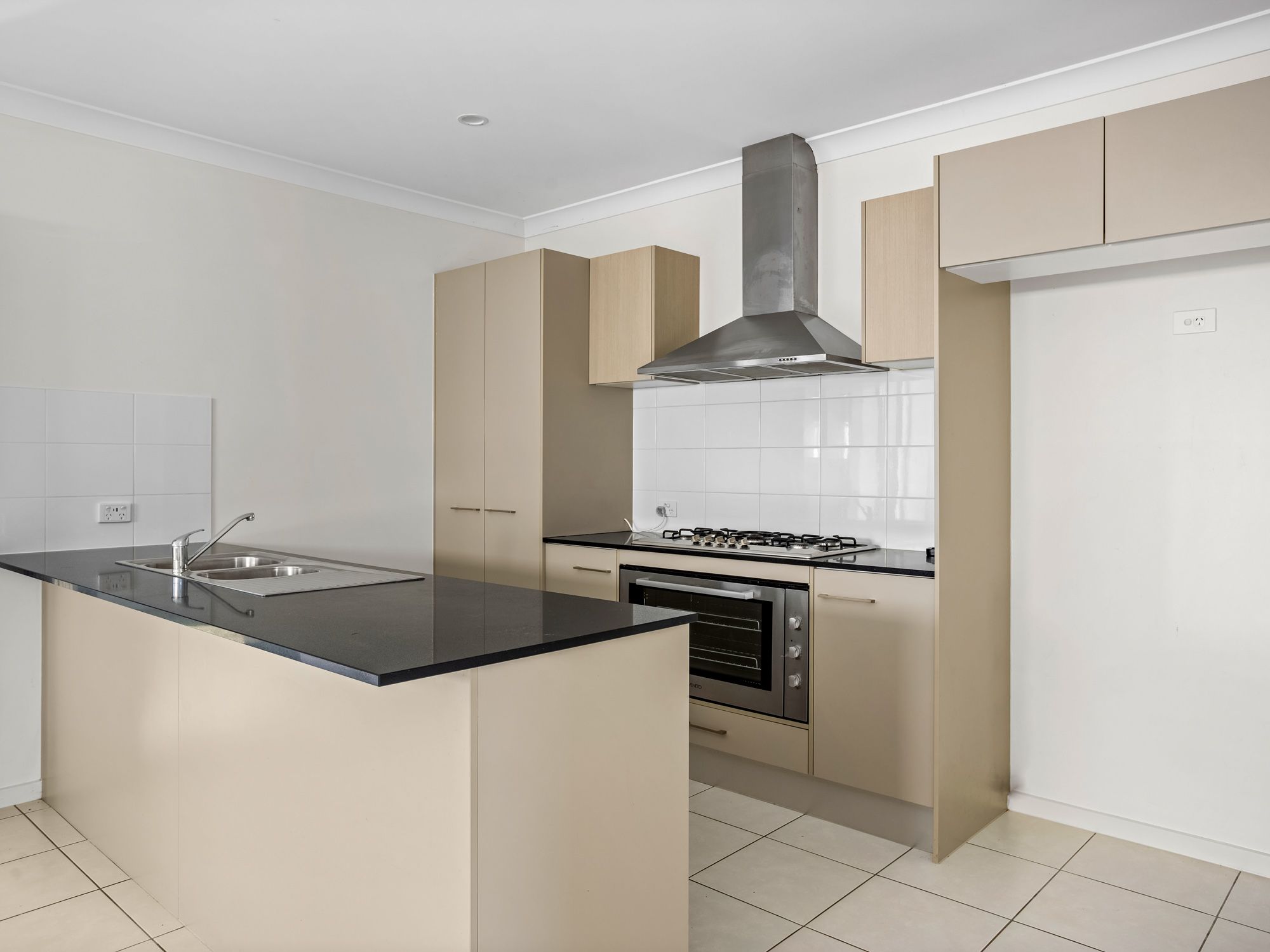 27 Lahey Cove, Coomera, QLD 4209