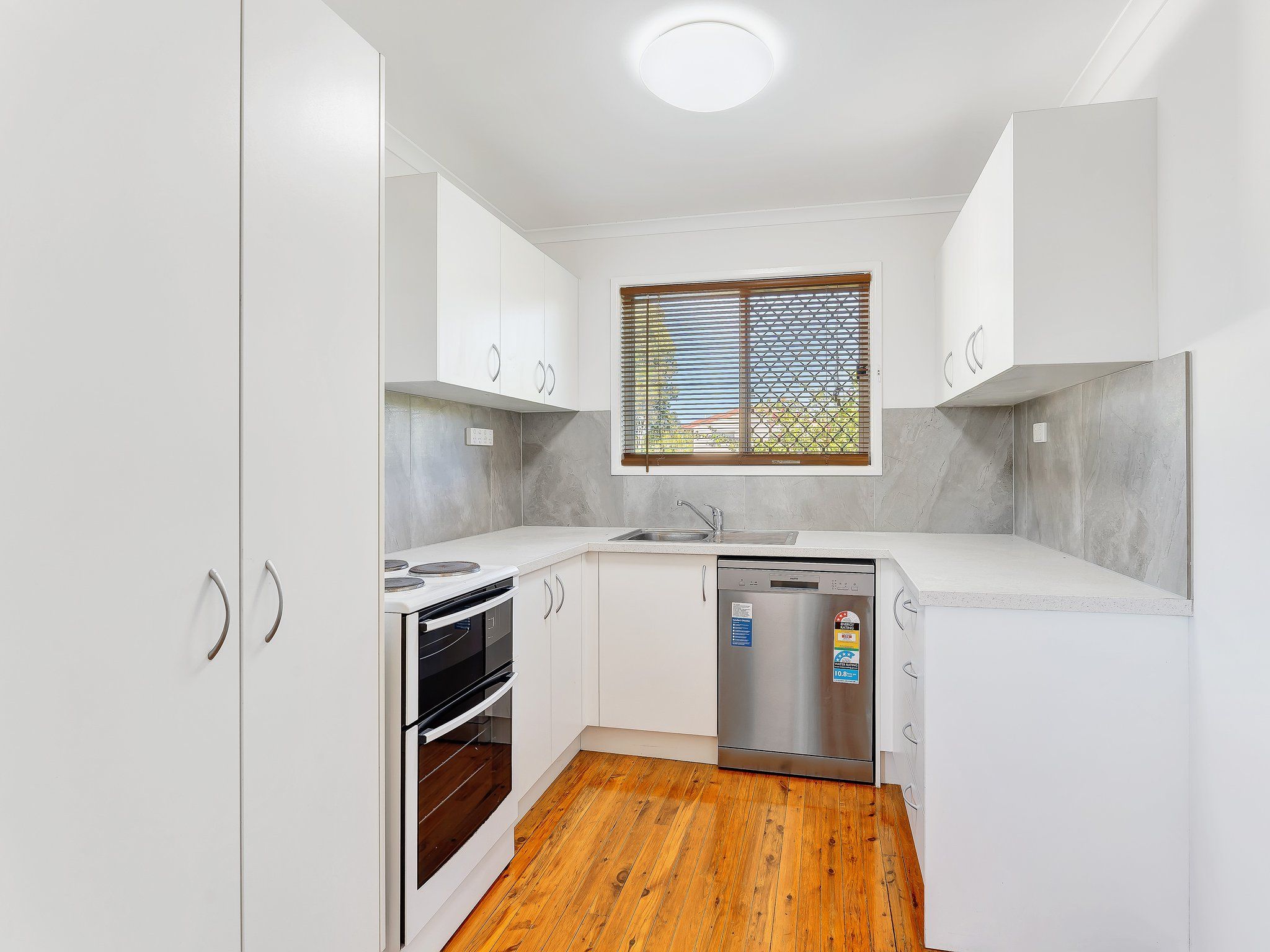 32 Leonie Street, Deception Bay, QLD 4508