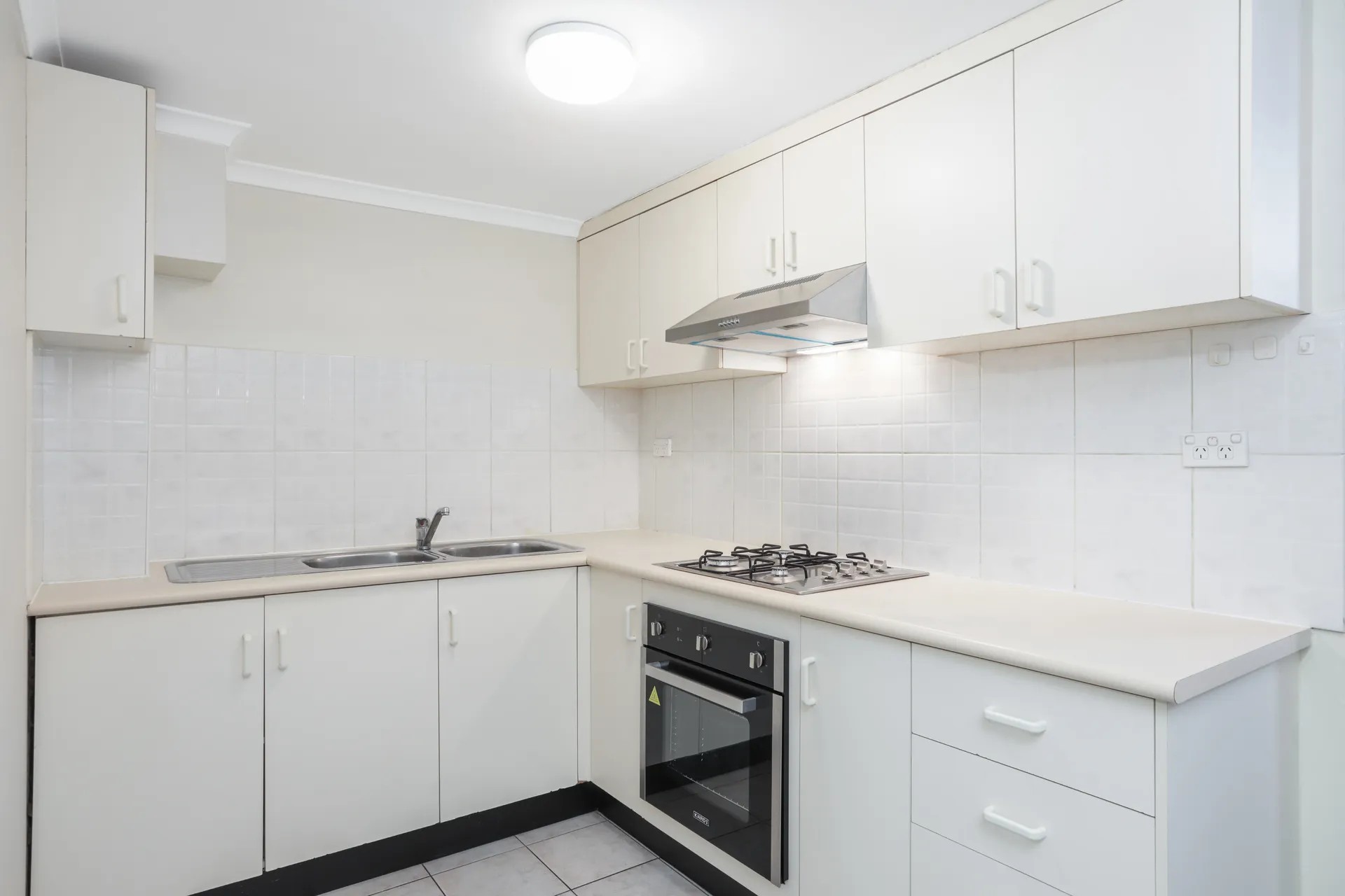 14/8 Fourth Avenue, Blacktown, NSW 2148