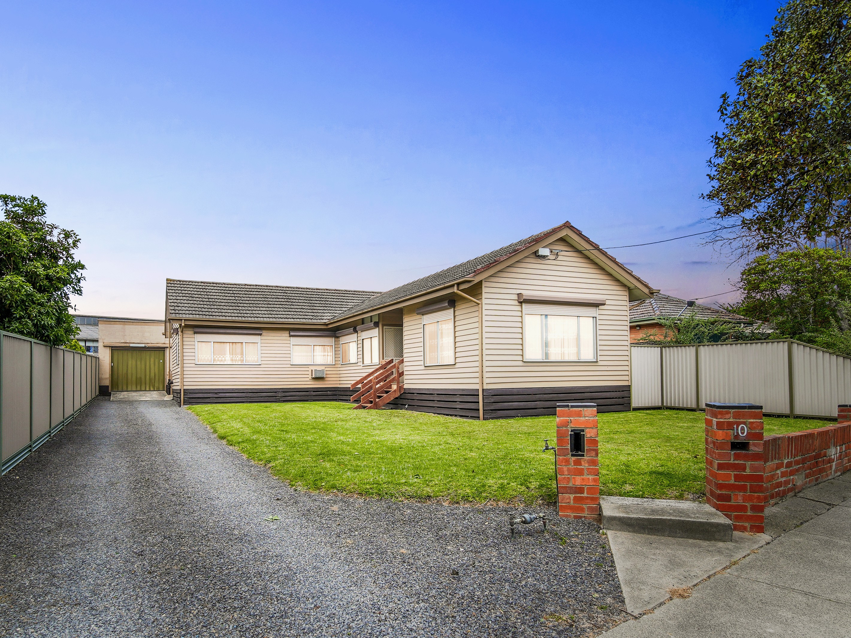 10 King George Parade, Dandenong, VIC 3175