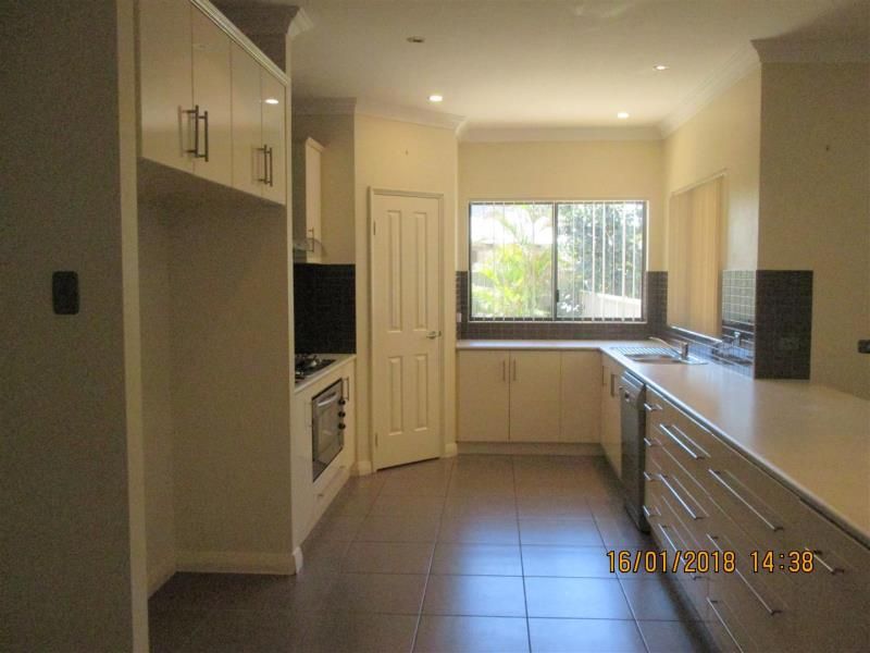12 Fabling Court, Baynton, WA 6714