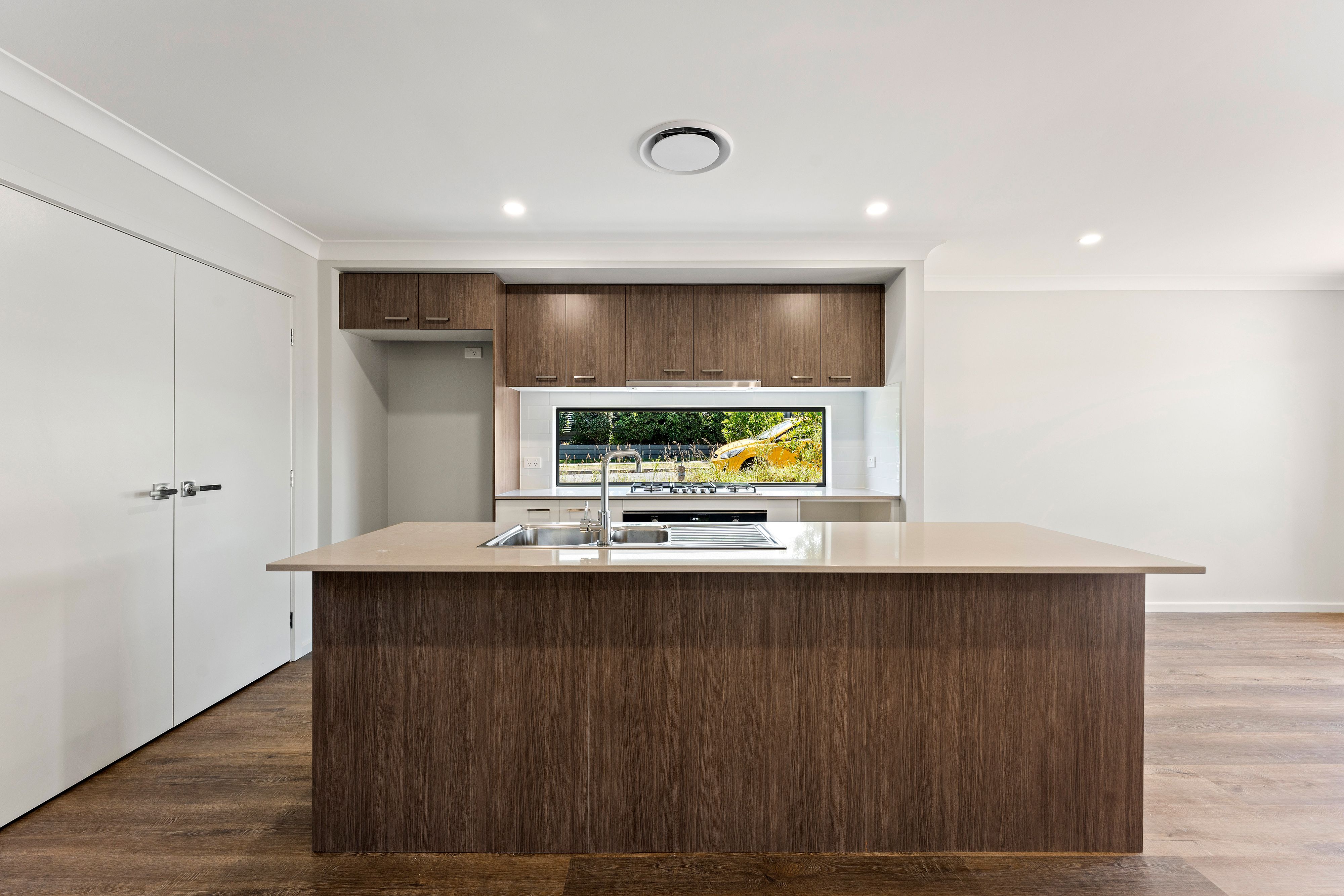 84 Bushranger Parade, Calderwood, NSW 2527