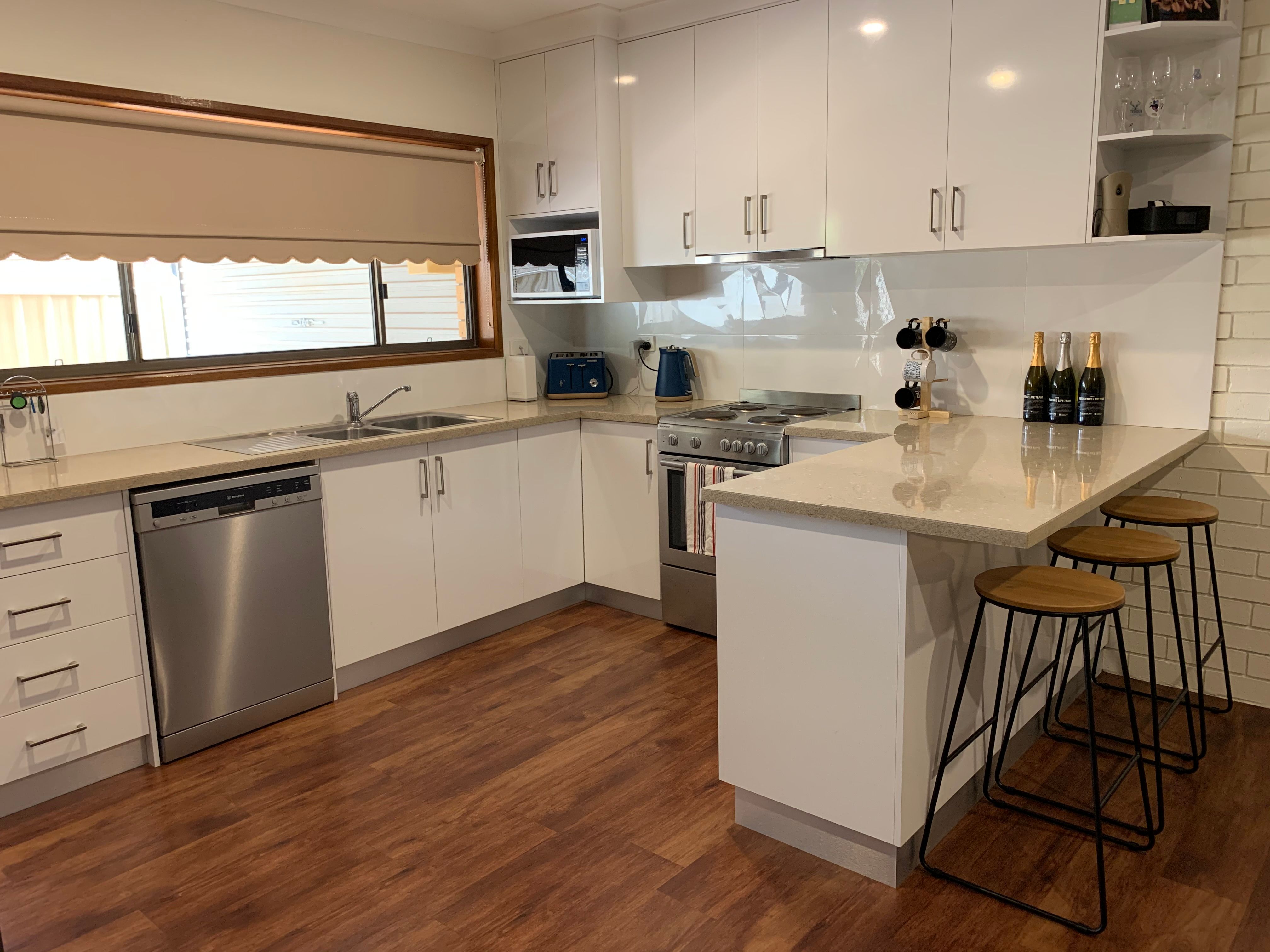 2/30 Pugsley Avenue, Estella, NSW 2650