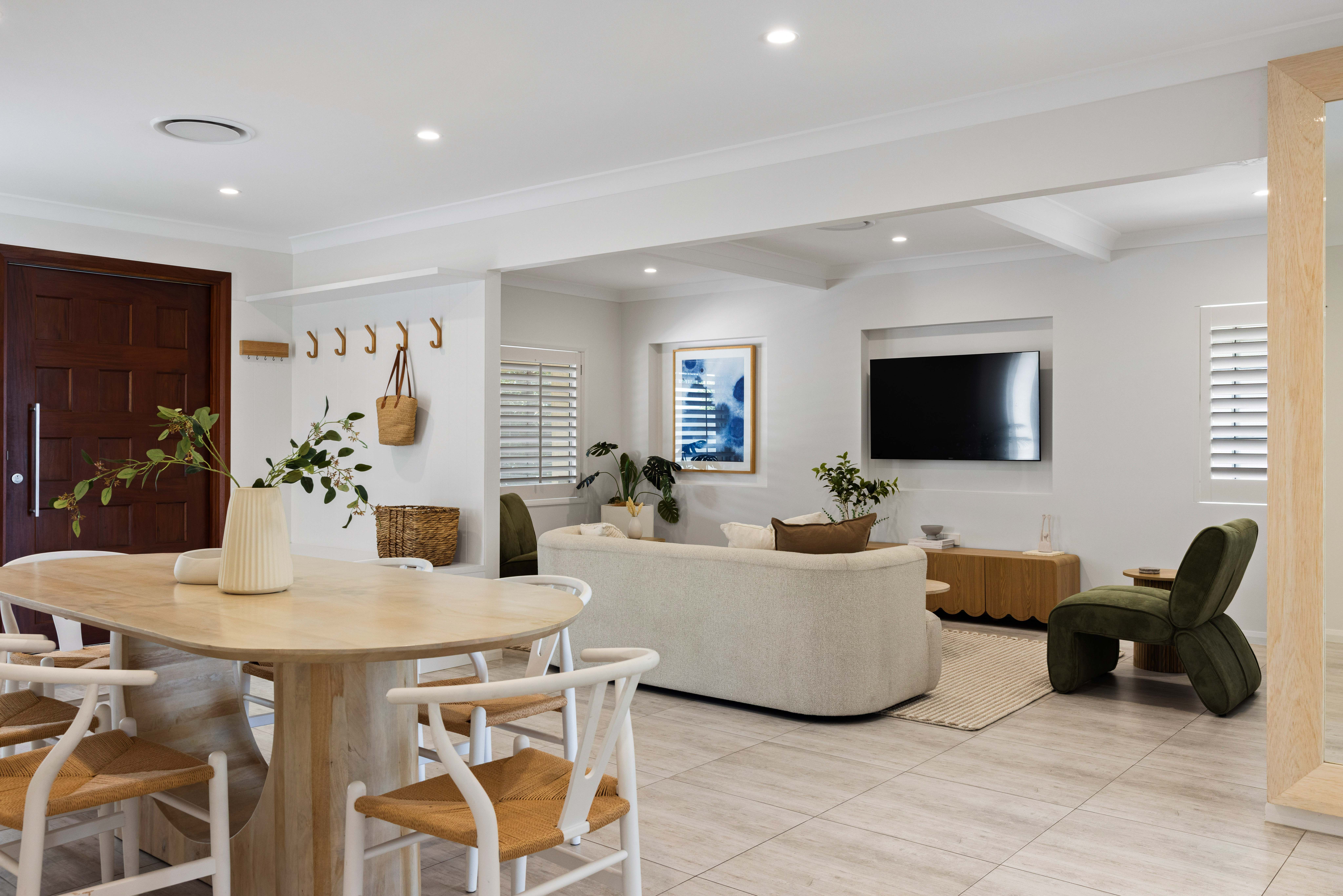 27 Warrina Crescent, Burleigh Waters QLD 4220