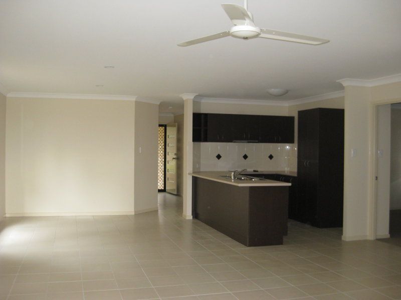 12 Vanessa Place, Richlands, QLD 4077