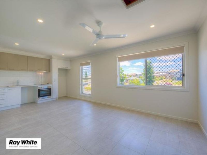 2/70 Glorious Promenade, Redbank Plains, QLD 4301