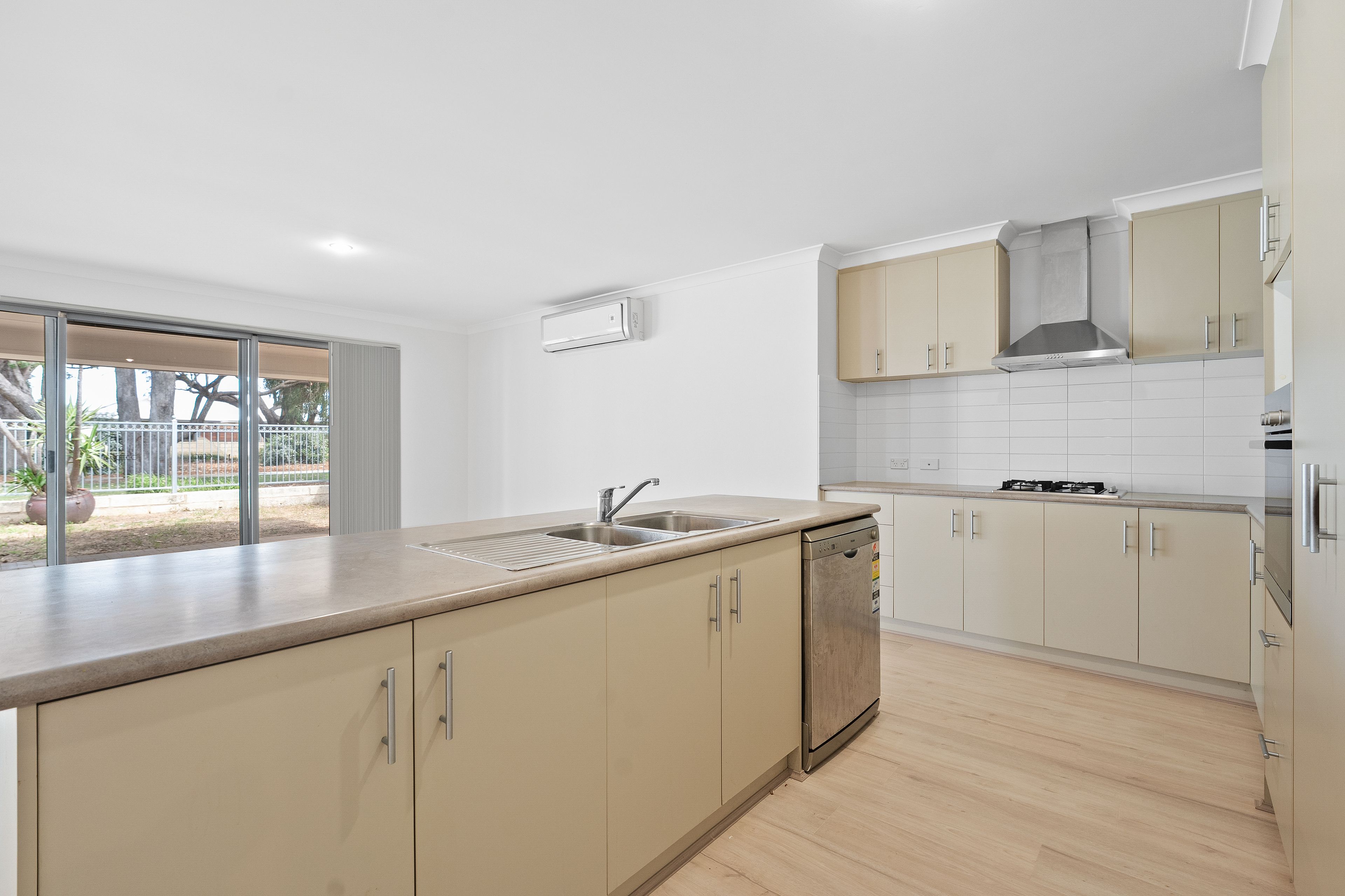 14 Lucan Lane — photo 17 of 30