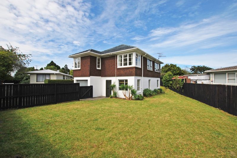 House 118 Avondale Road, Avondale, Auckland City