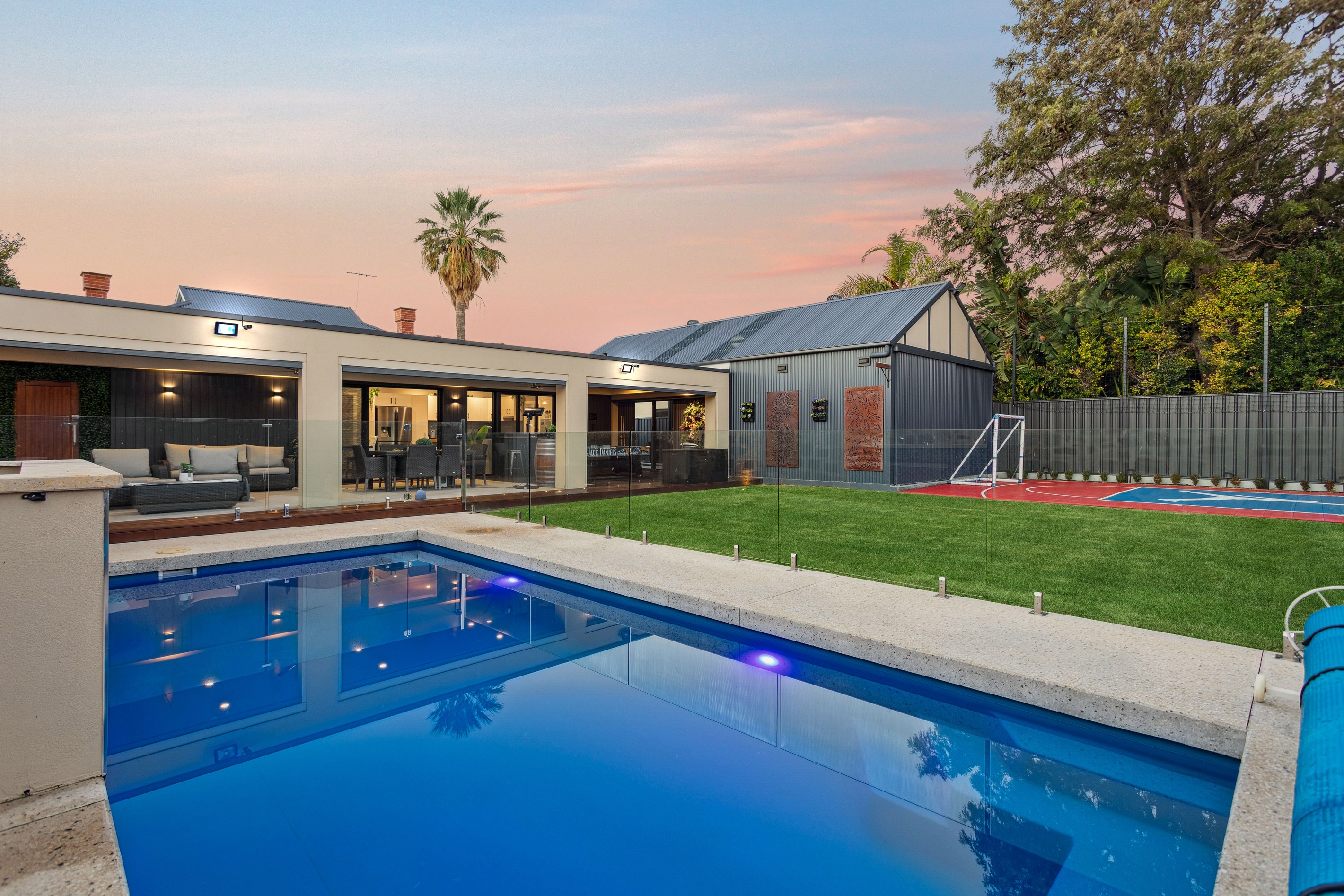 12 Jetty Road, Largs Bay, SA 5016