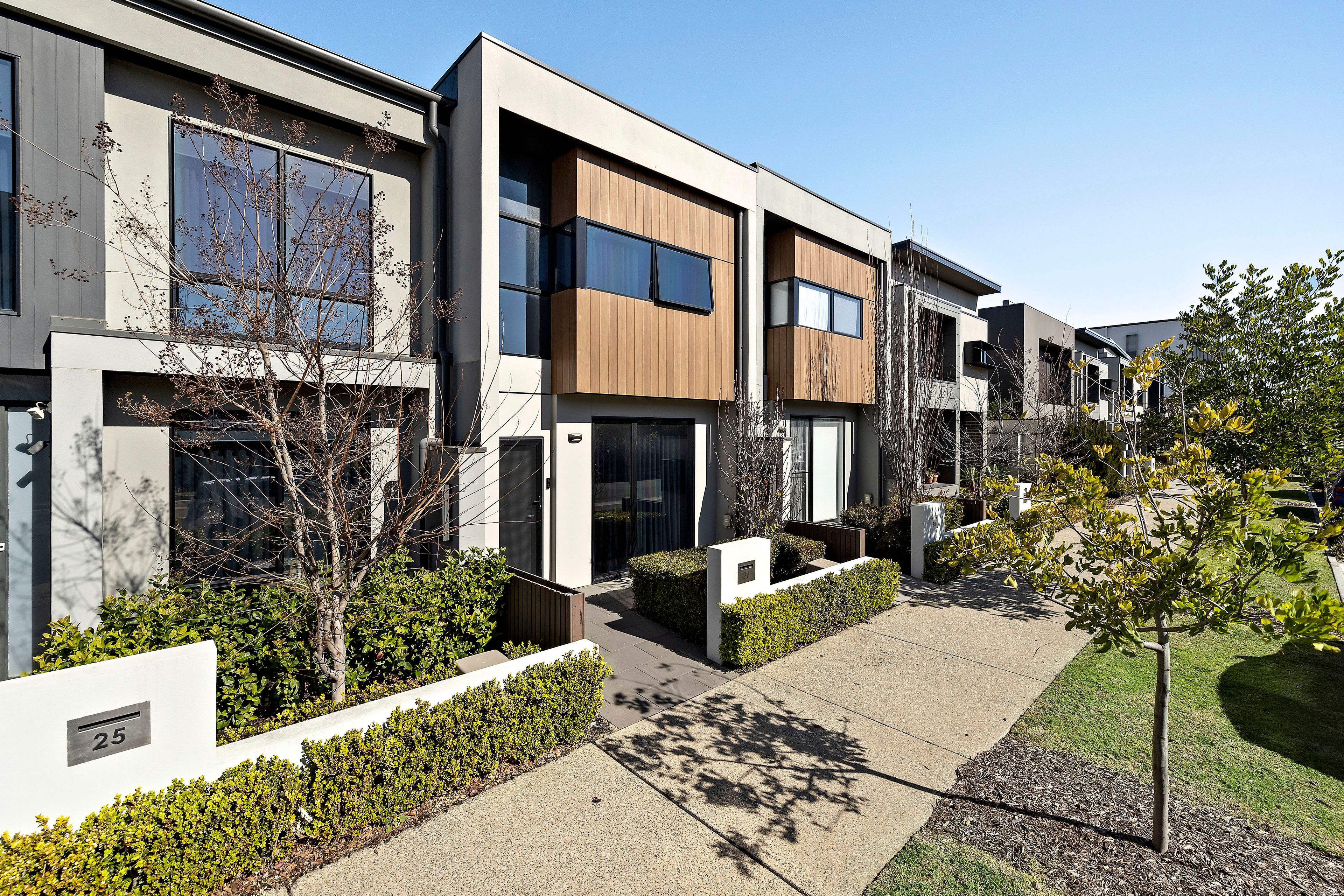 27 Troubridge Drive, West Lakes, SA 5021