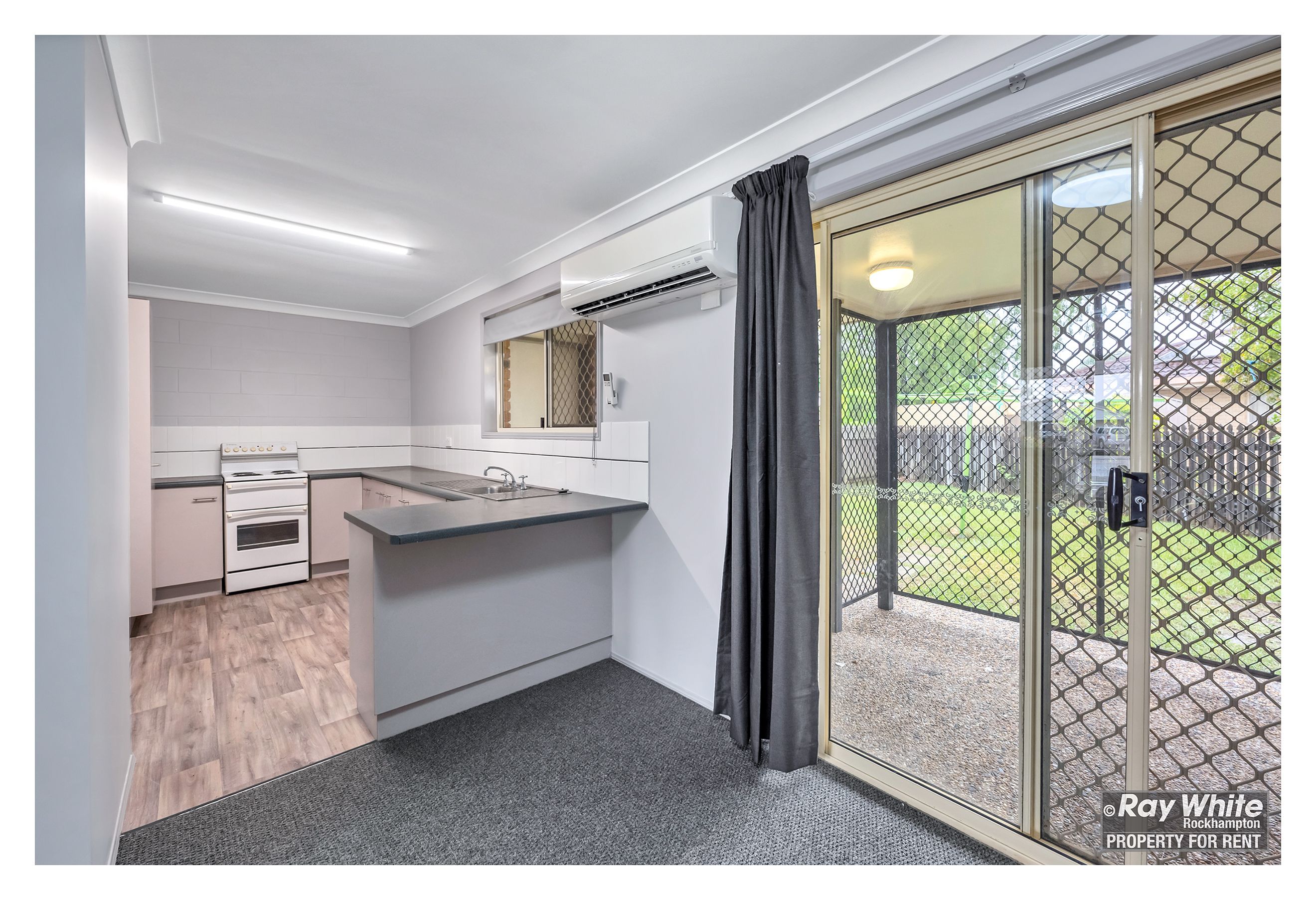 2/4 Orana Place — photo 4 of 17
