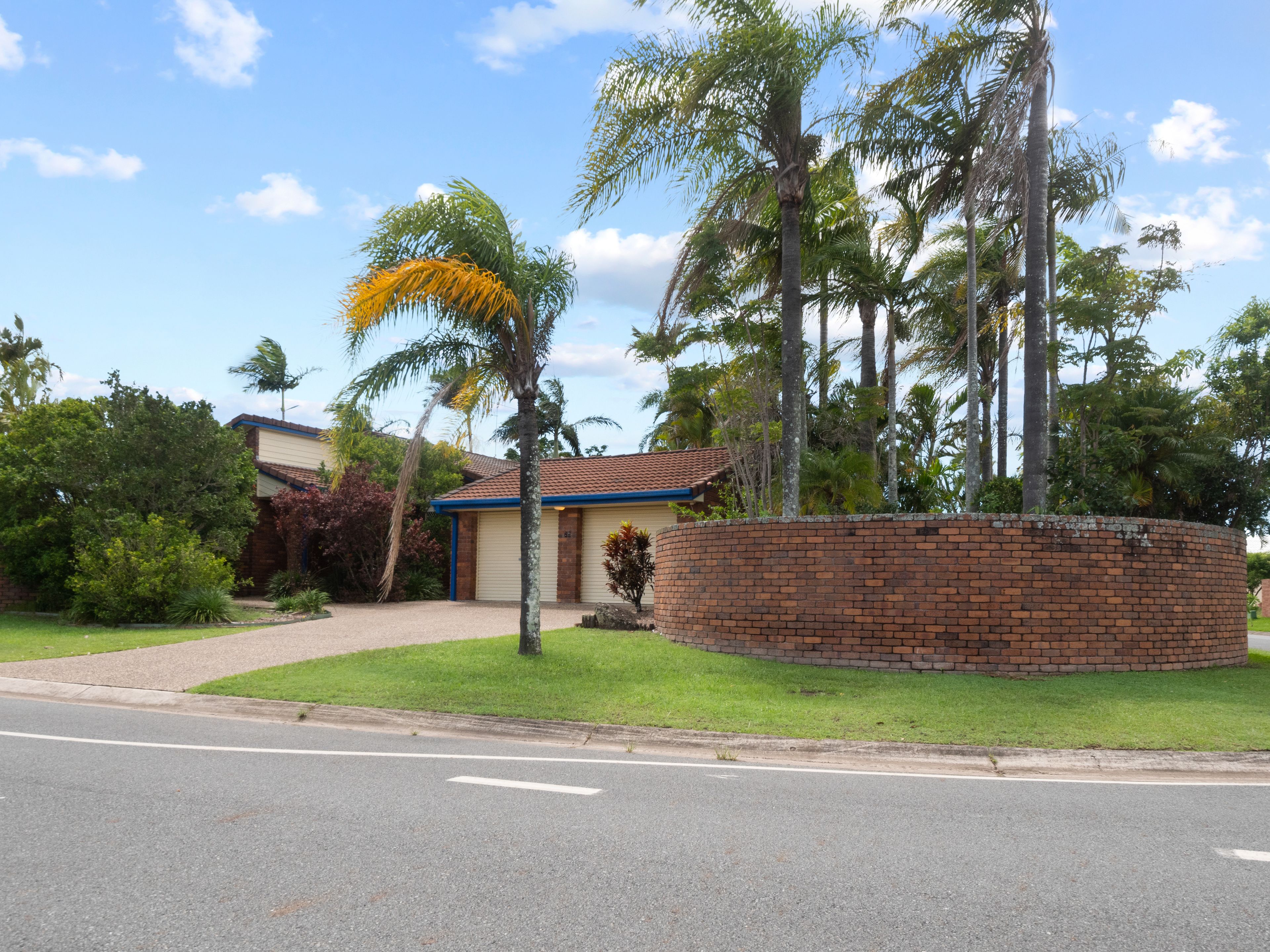 65 Auk Avenue, Burleigh Waters, QLD 4220