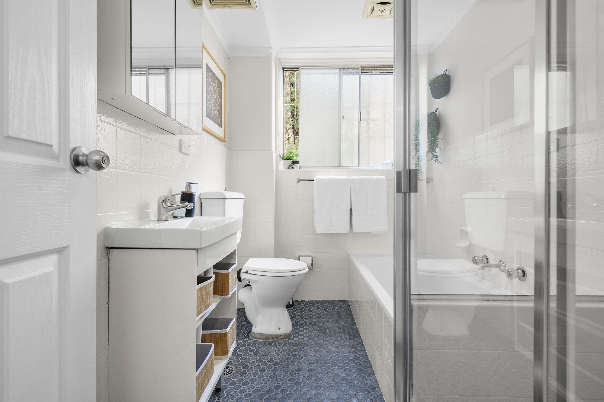 4/2-6 Bowen Street — photo 9 of 13