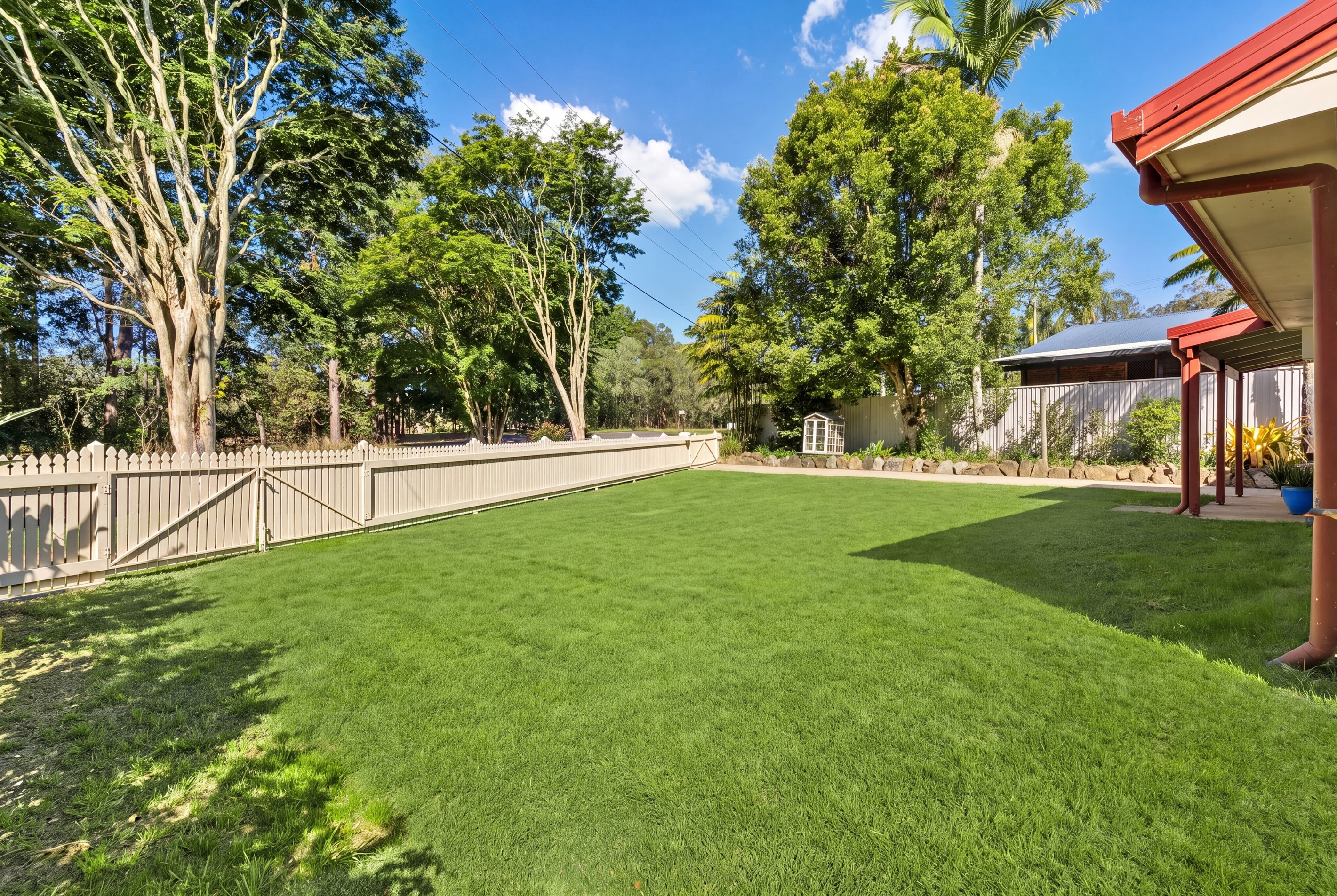 43 Railway Parade, Glass House Mountains, QLD 4518