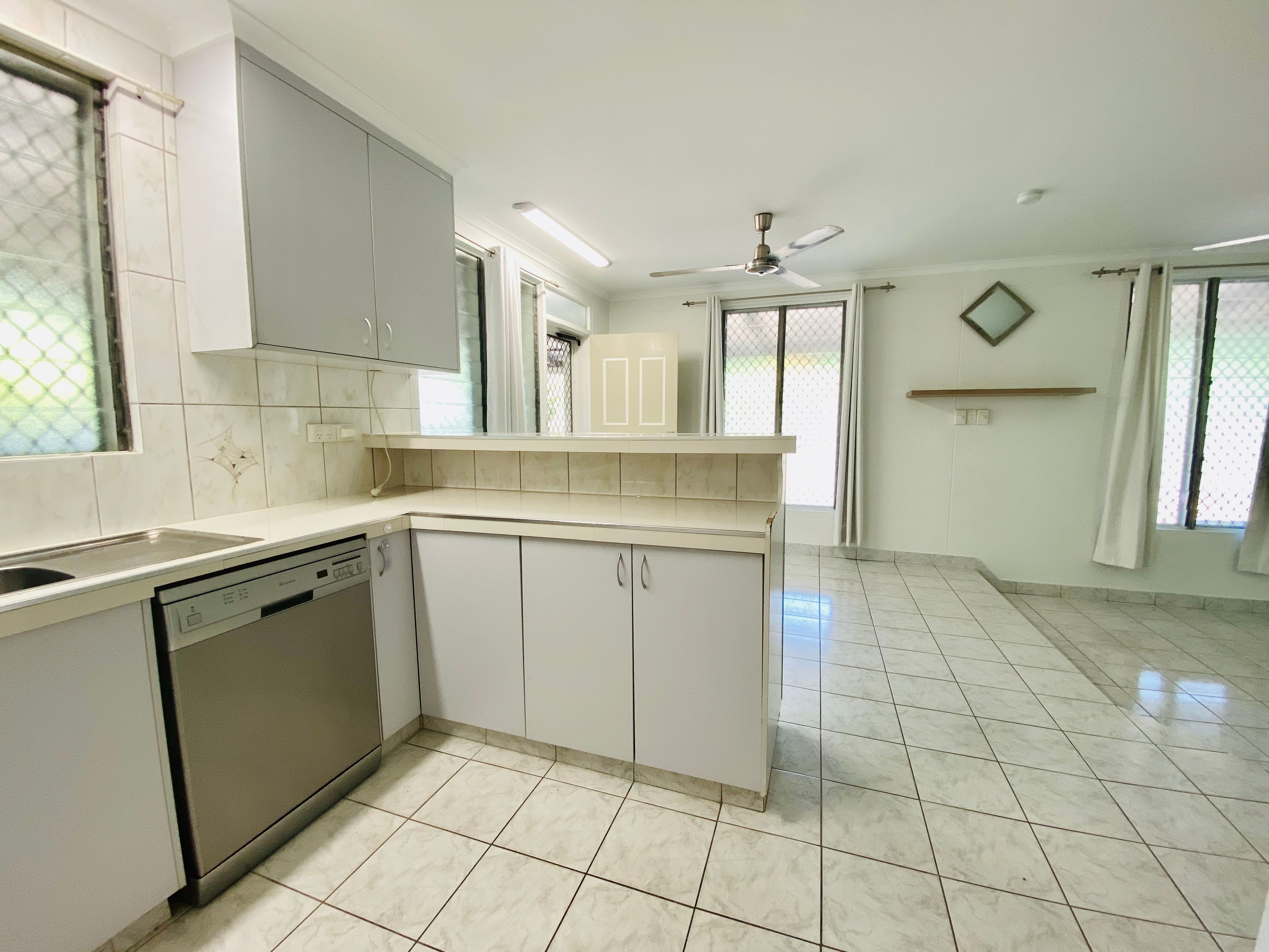 8 Beetson Place, Millner NT 0810