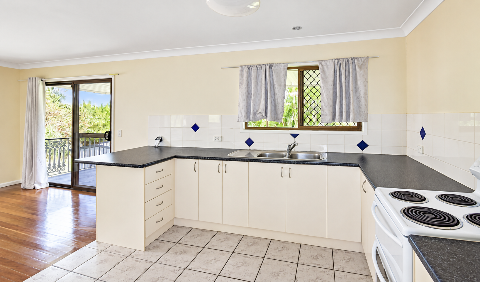 25 Rinora Street, Corinda, QLD 4075
