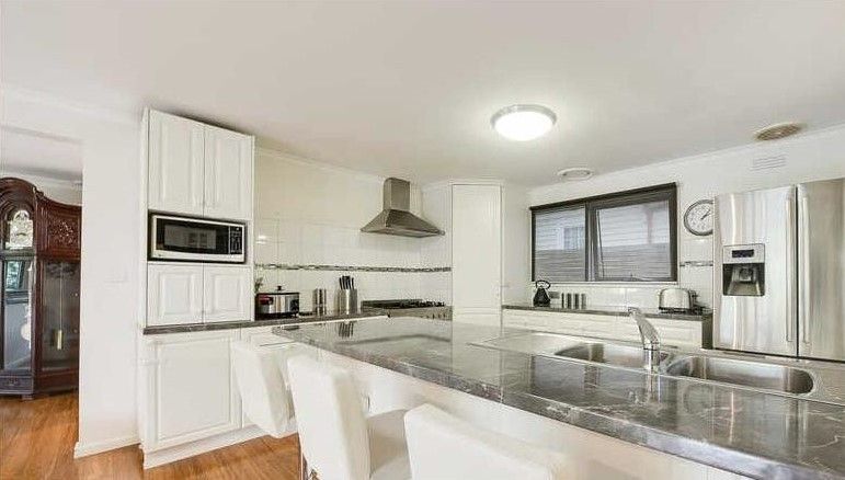 119 Clarendon Street — photo 3 of 7