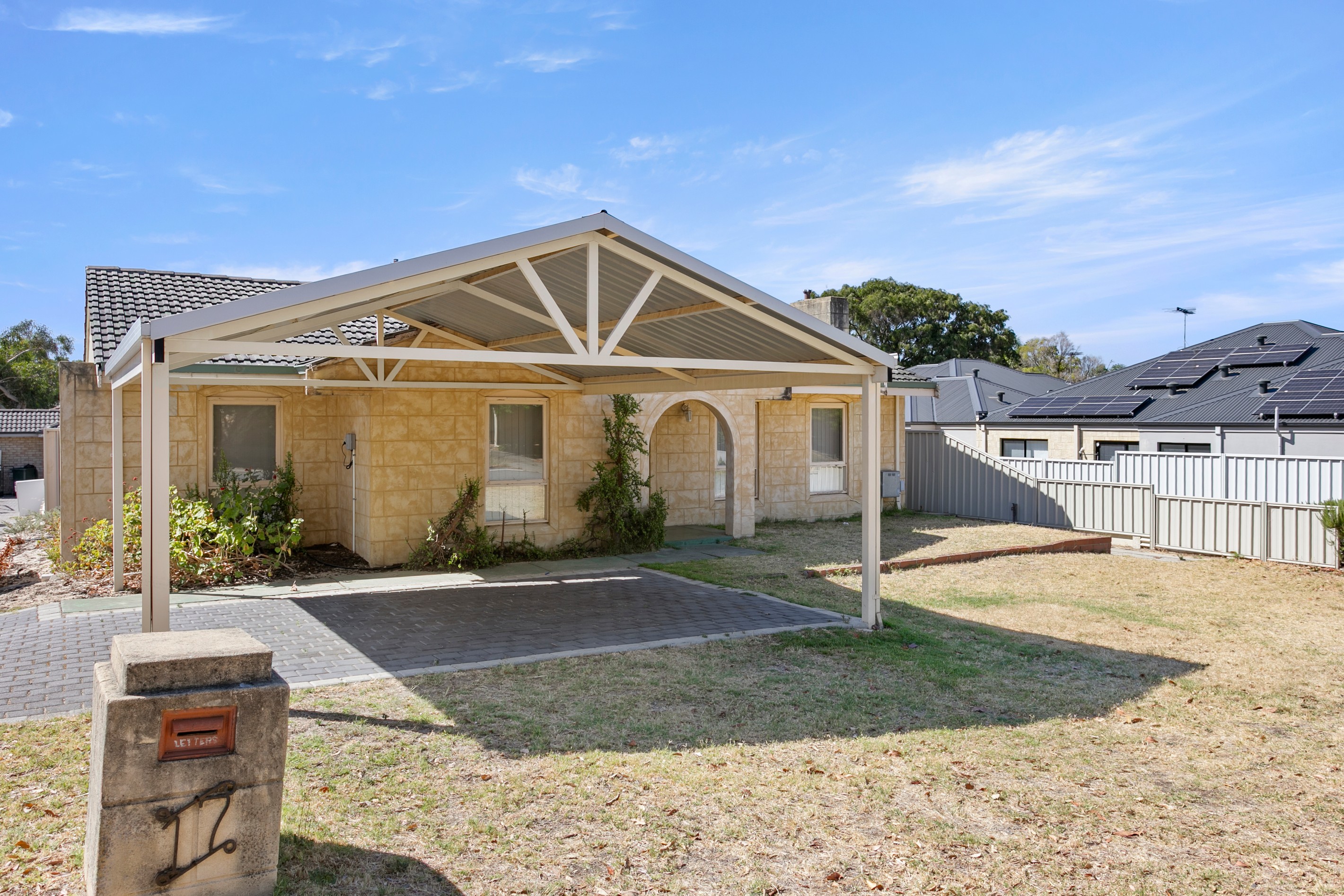 17 Slee Avenue, Kelmscott, WA 6111