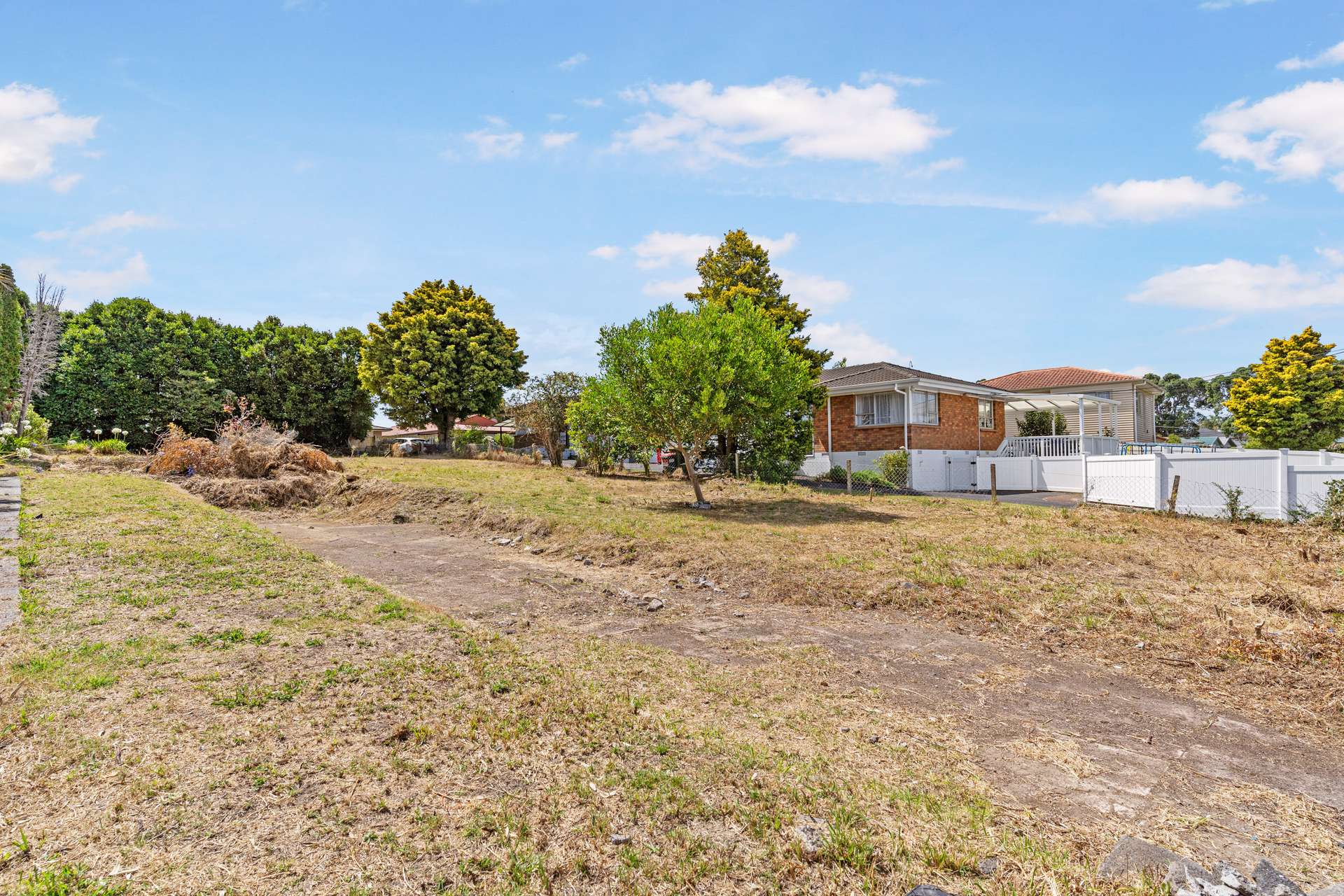 98 Hepburn Road photo 6