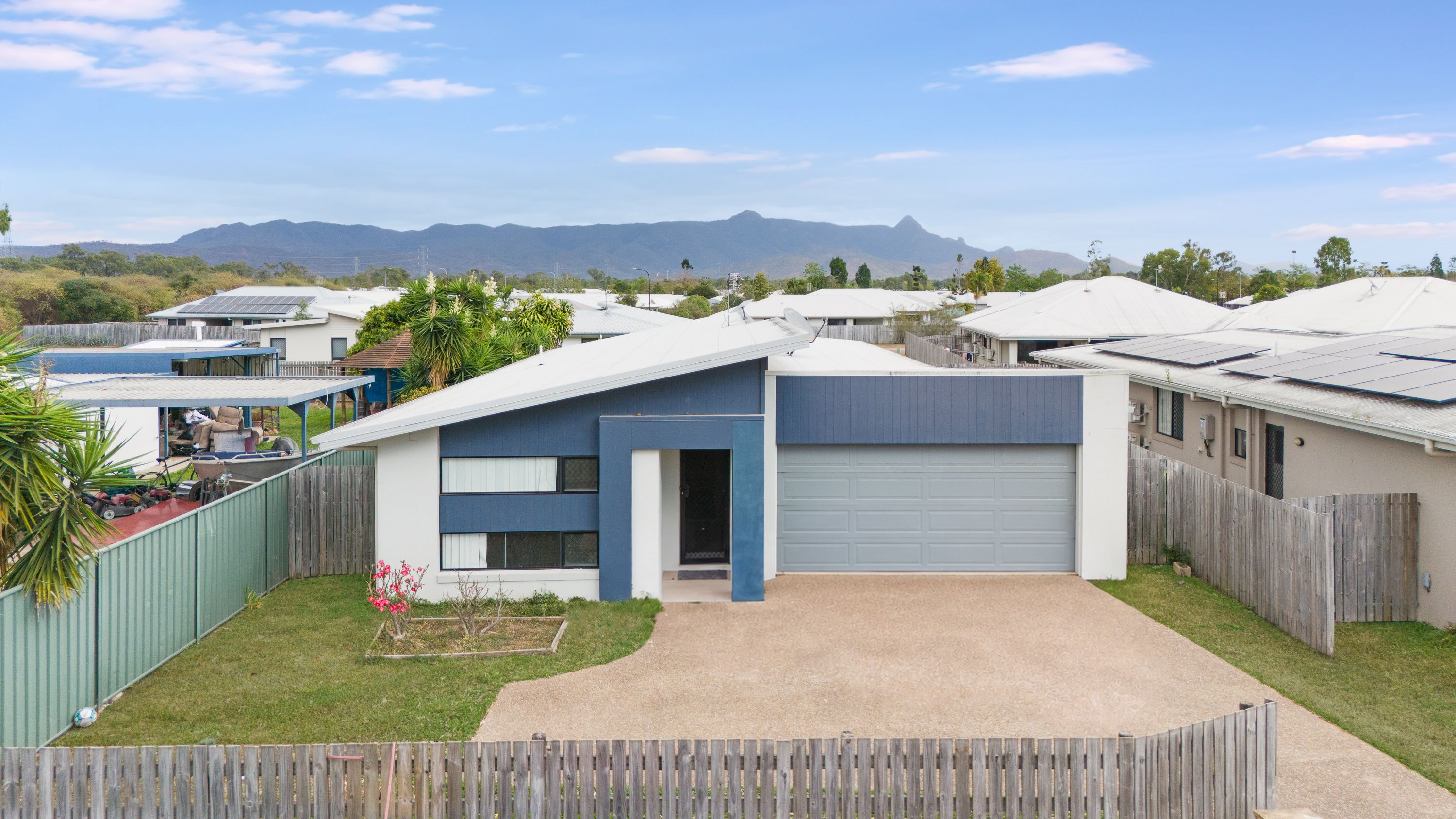 1593 Riverway Drive — photo from Ray White Kirwan