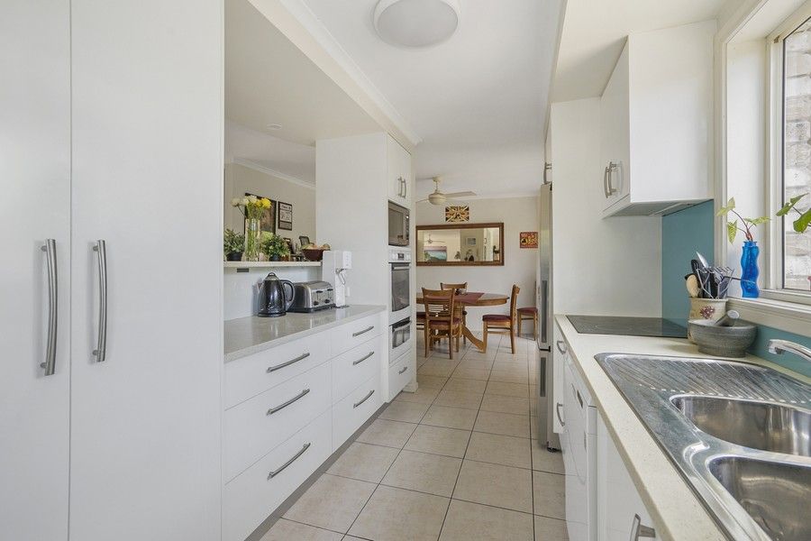 19 Robyn Street, Southport QLD 4215