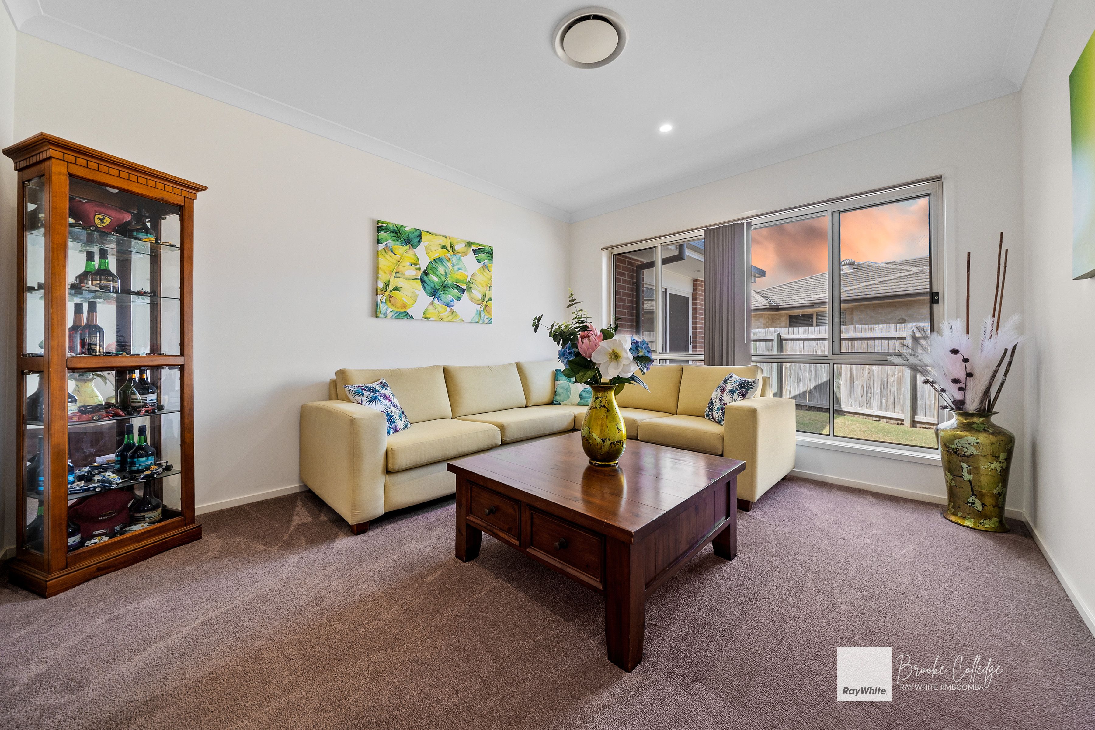 7 Birdwing Crescent — photo 12 of 28