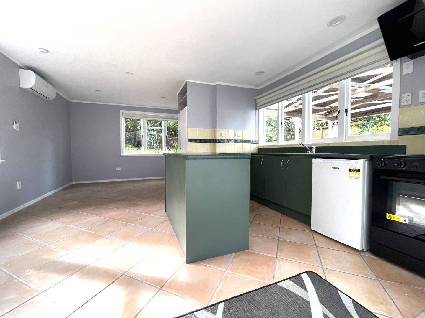 105A Tanekaha Road (studio unit), Titirangi, Waitakere City
