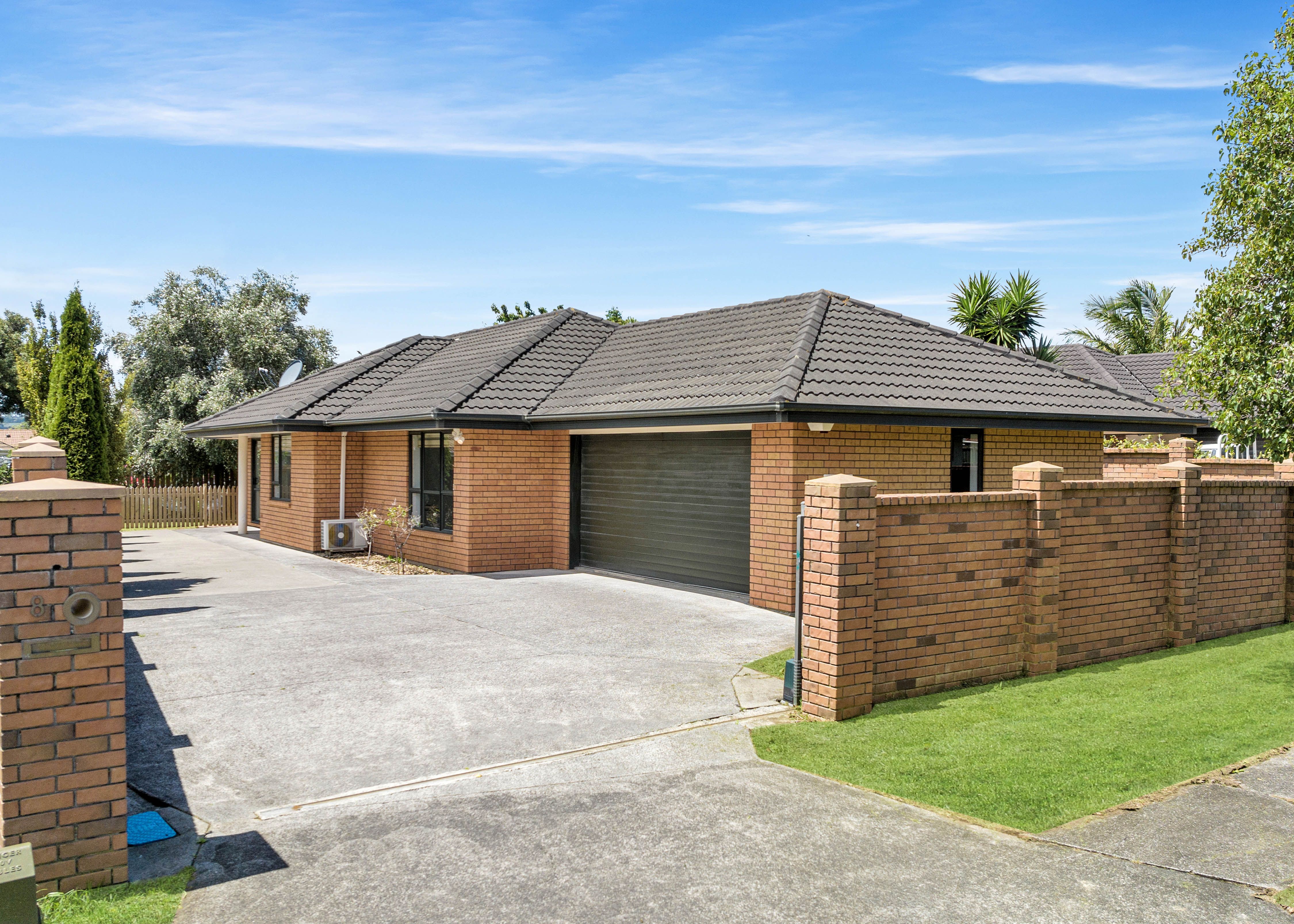 8 Blowers Place, Flat Bush, Manukau City