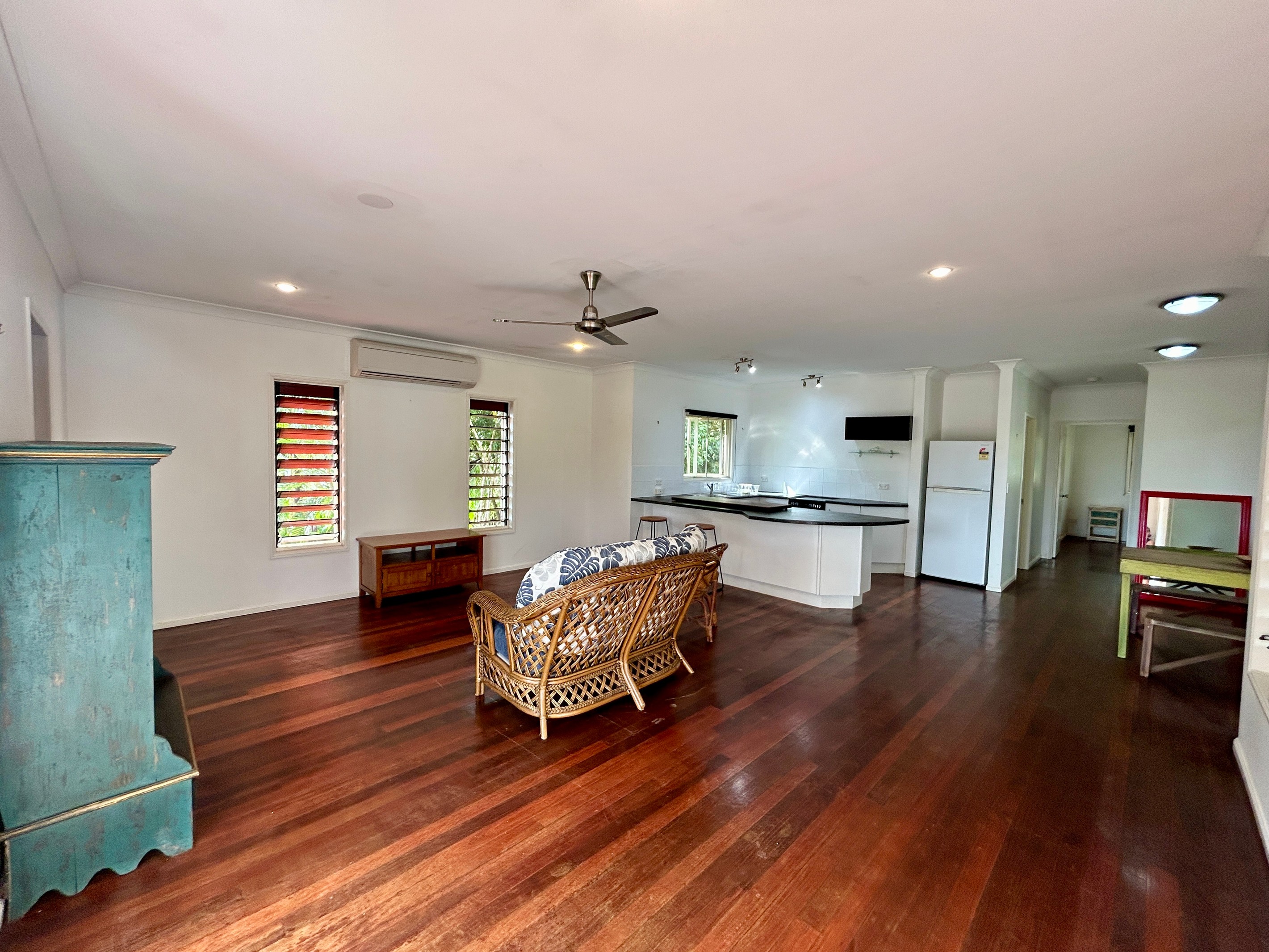 2/253 Kamerunga Road, Freshwater, QLD 4870