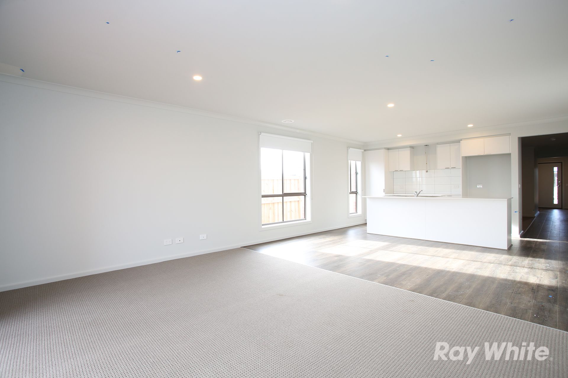 24 Speargrass Close, Clyde North, VIC 3978