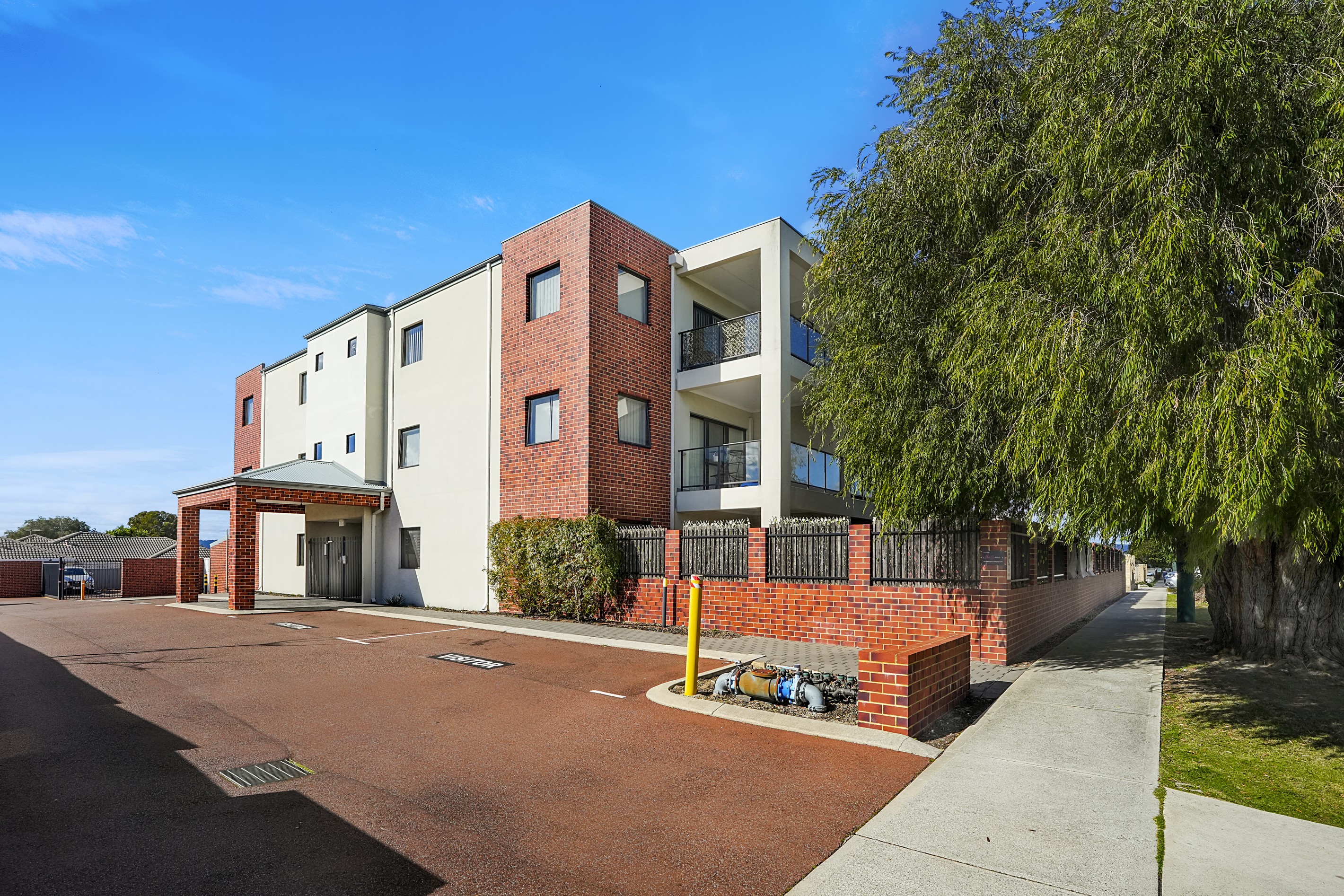 15/36 Henry Street, East Cannington, WA 6107