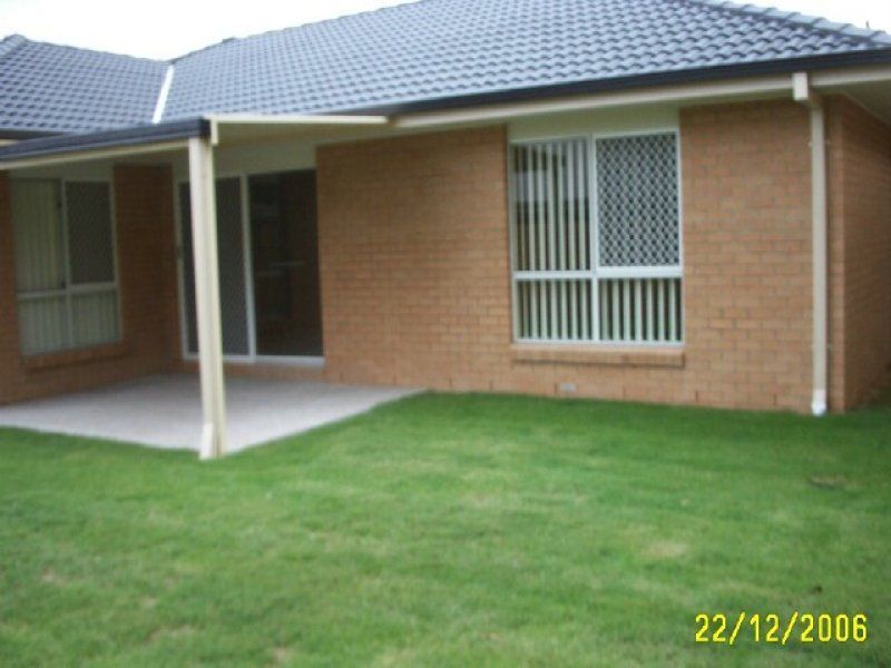 16 Hill End Avenue, Hillcrest, QLD 4118