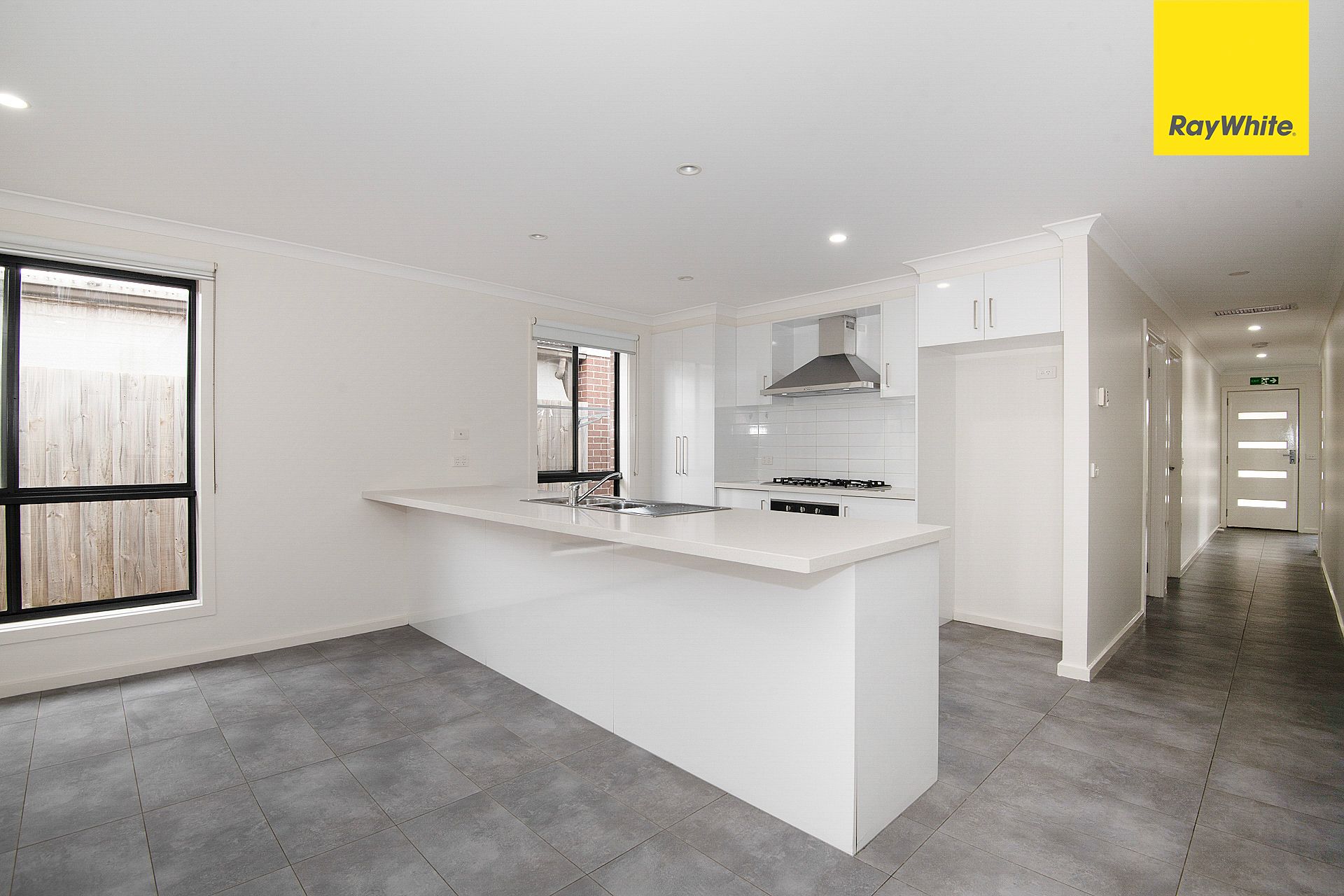 20 Toolern Waters Drive — photo 5 of 17