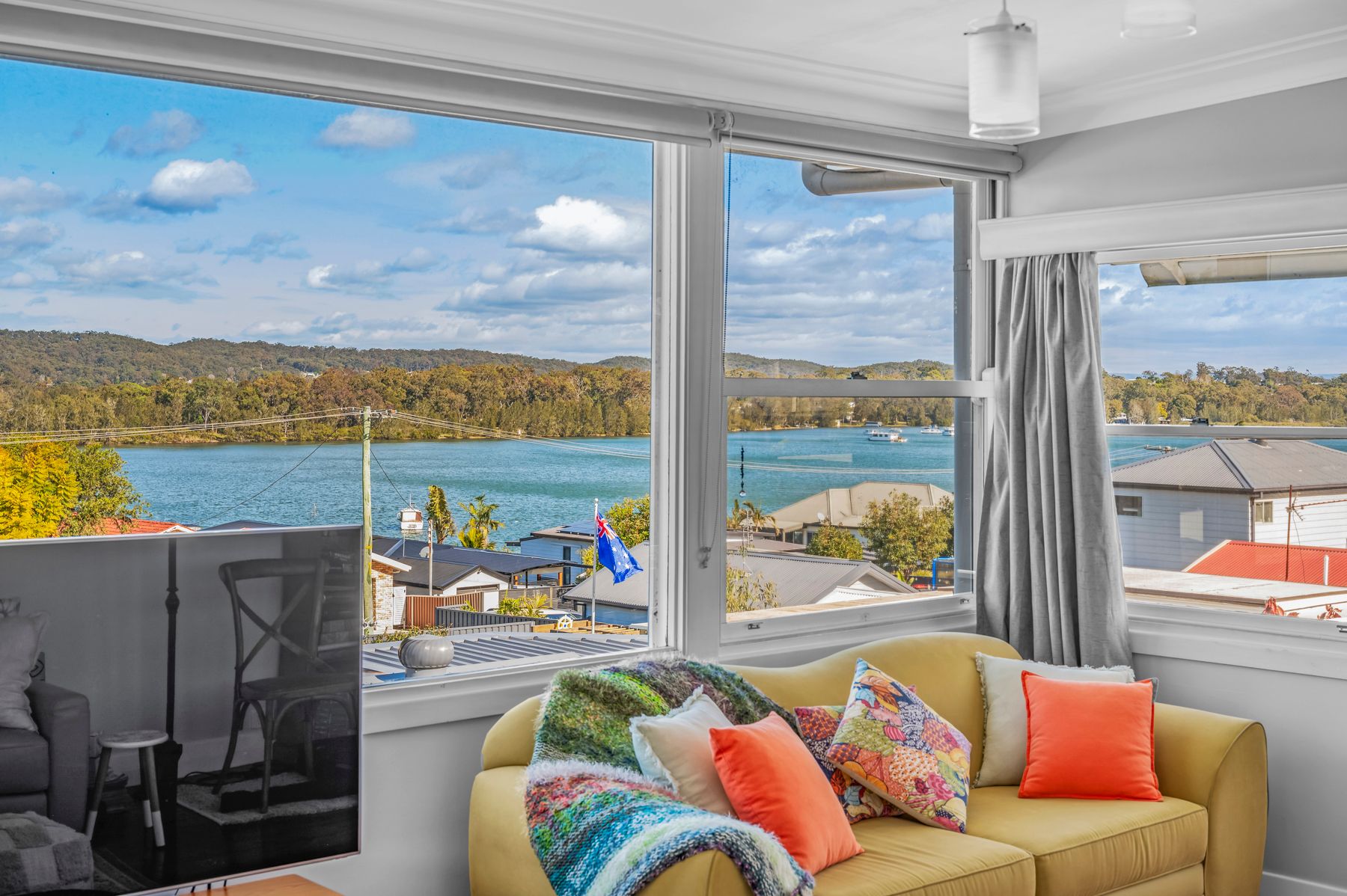 19 Elizabeth Street, Fennell Bay, NSW 2283