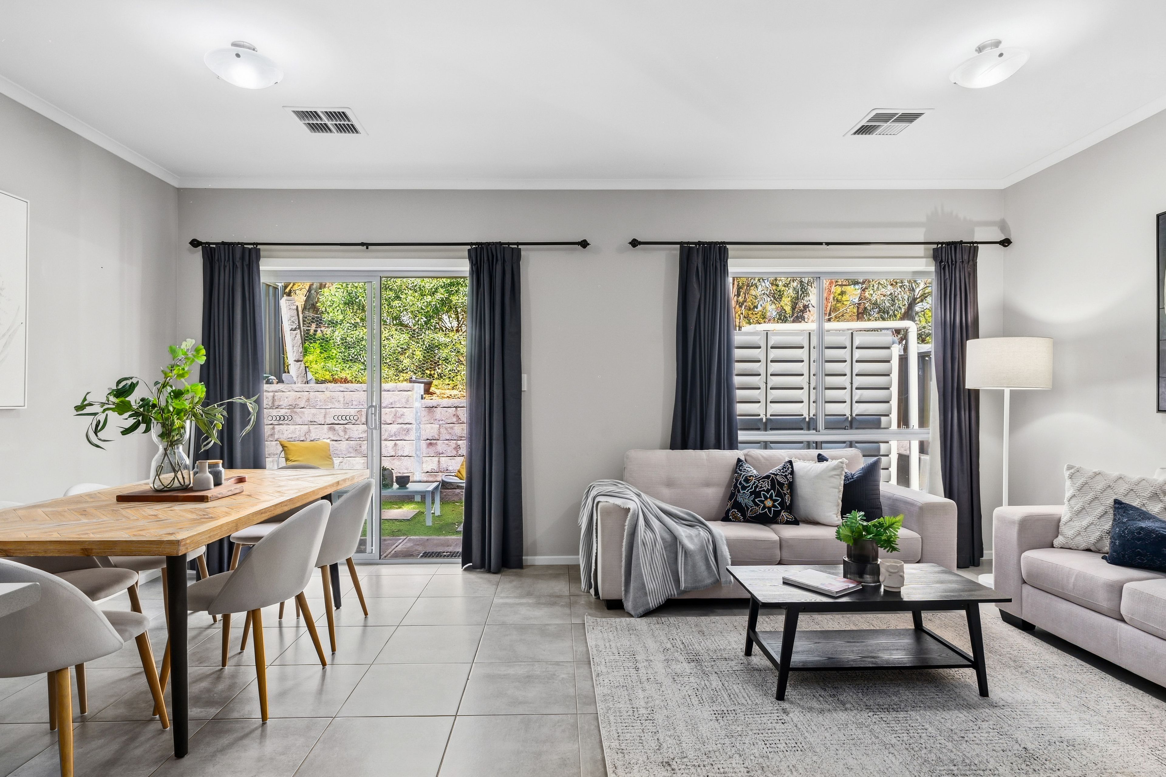 3/65 Tania Drive — photo 4 of 16