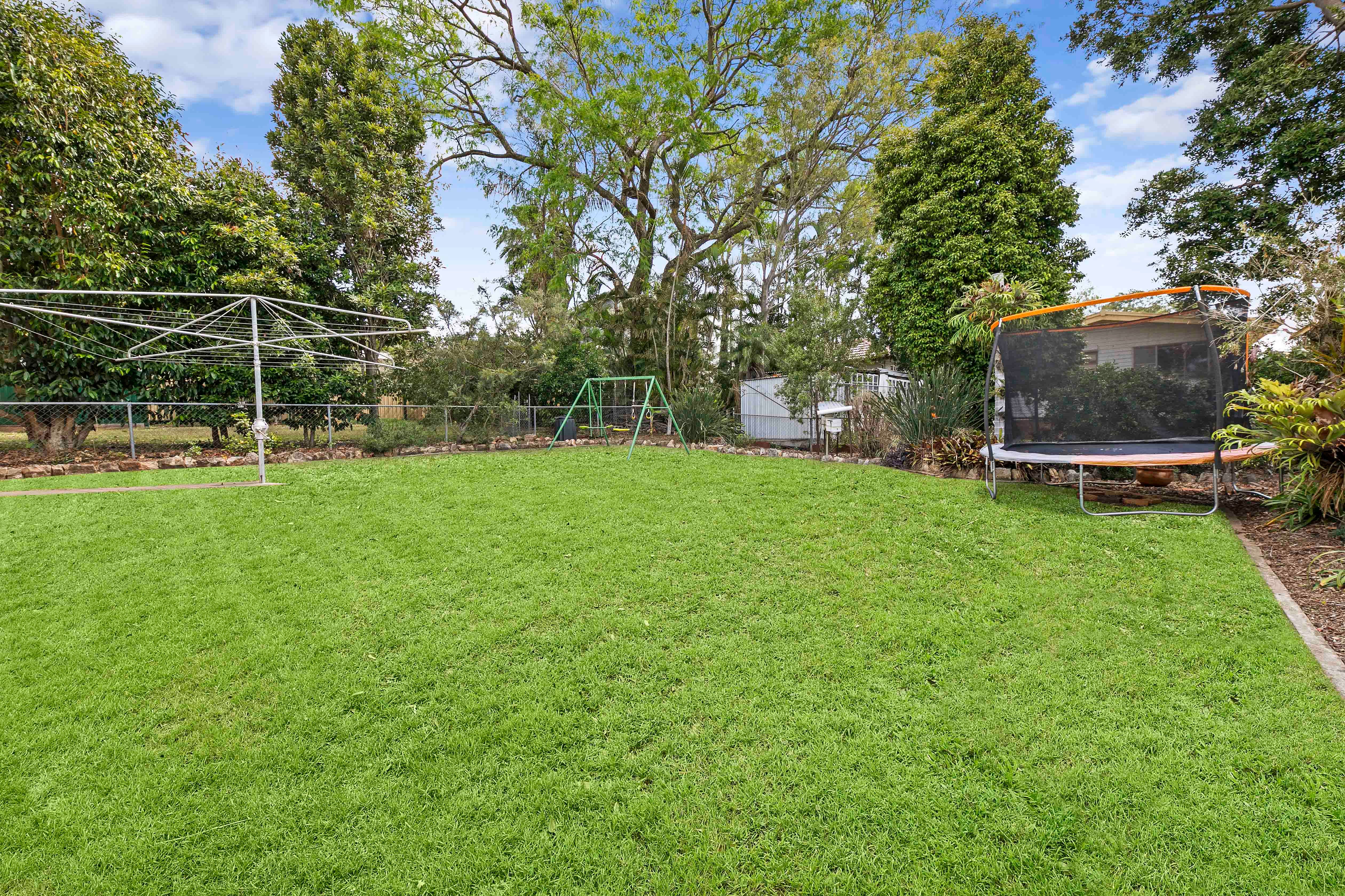 17 Lutzow Street, Tarragindi, QLD 4121
