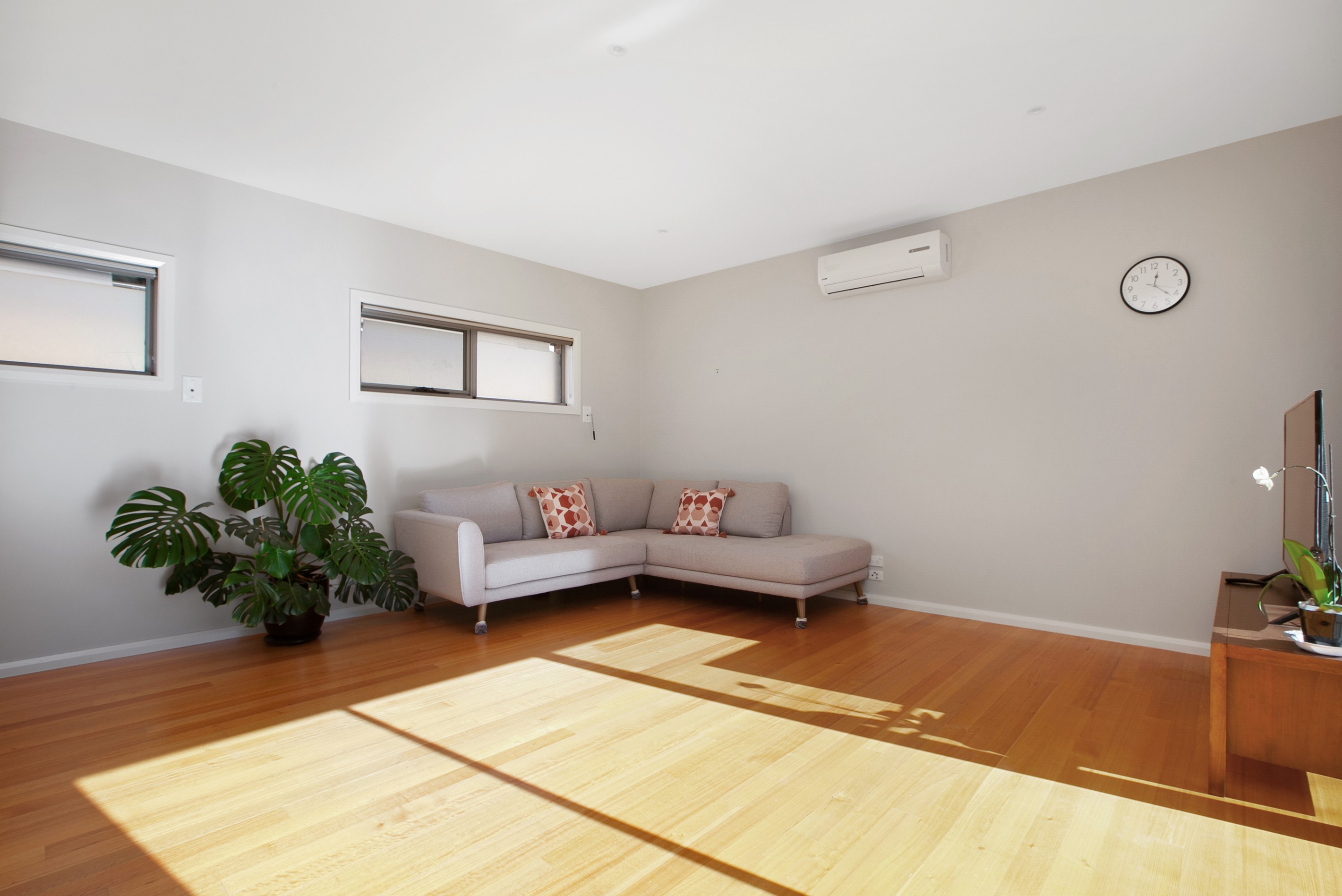 1/15 Suffolk Street, Reservoir, VIC 3073