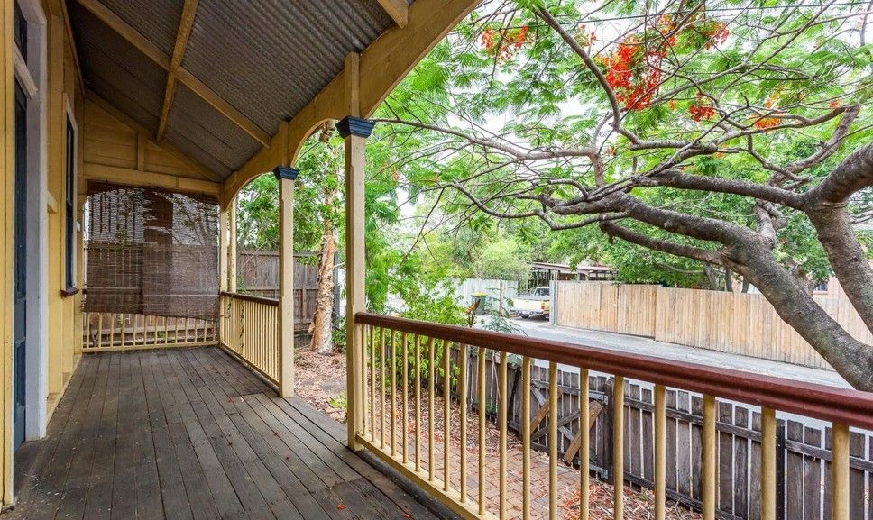 55 Mossgrove Street, Woolloongabba, QLD 4102