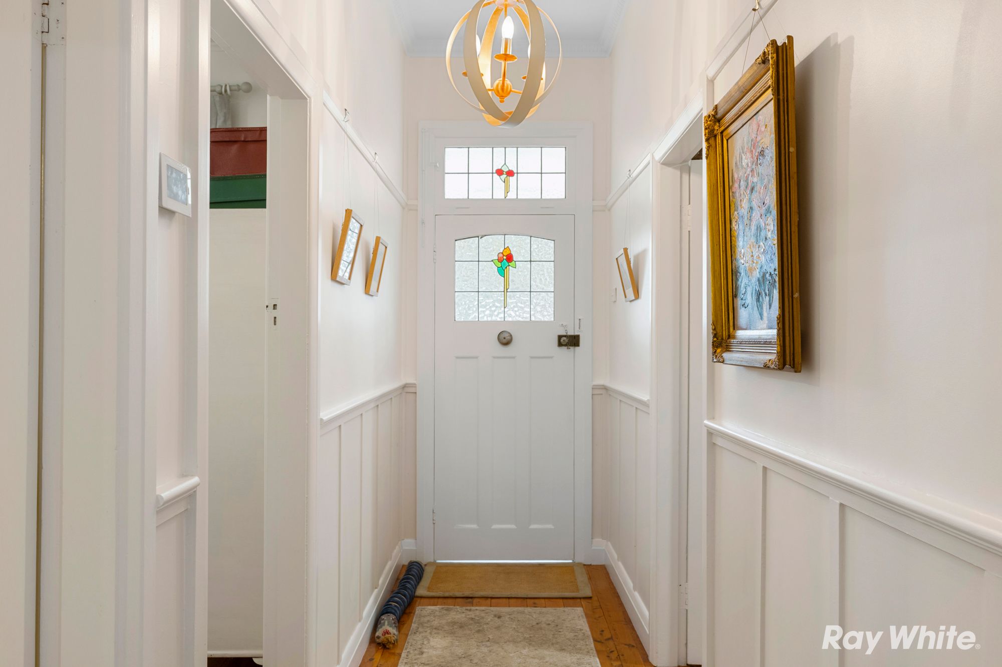27 Grandview Avenue — photo 4 of 24