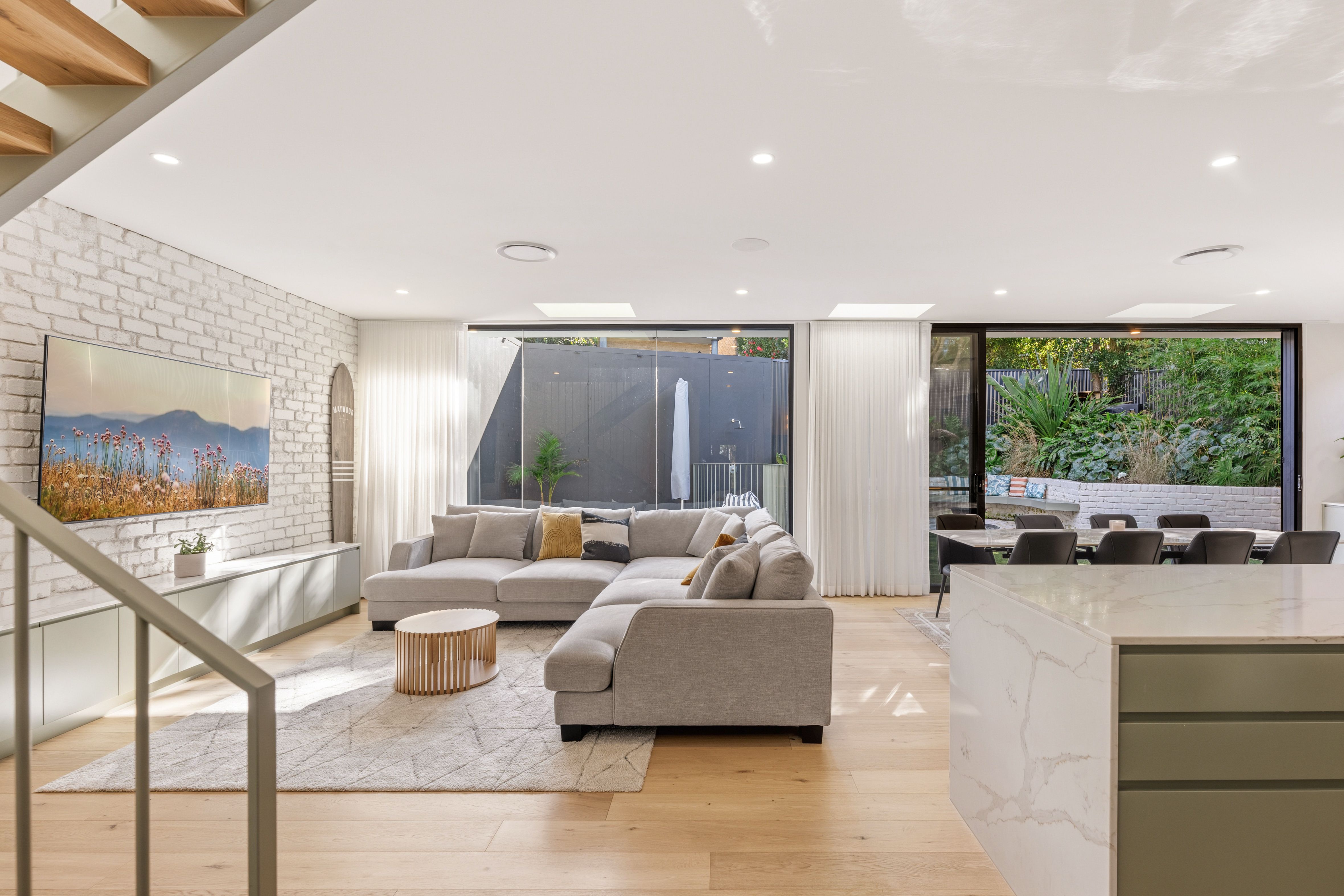 23A Shorland Avenue — photo 3 of 10