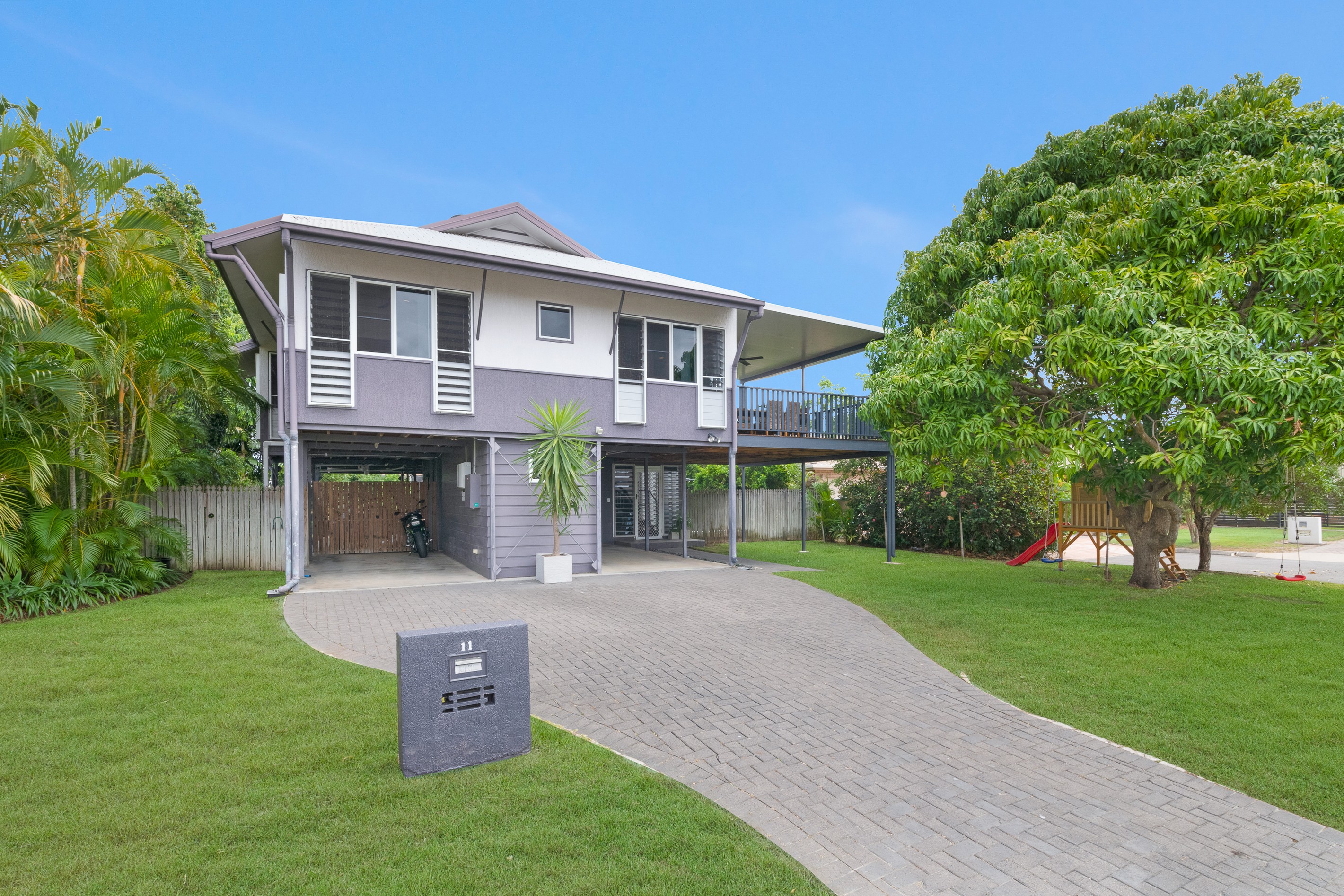 11 Glebe Place, Kirwan, QLD 4817